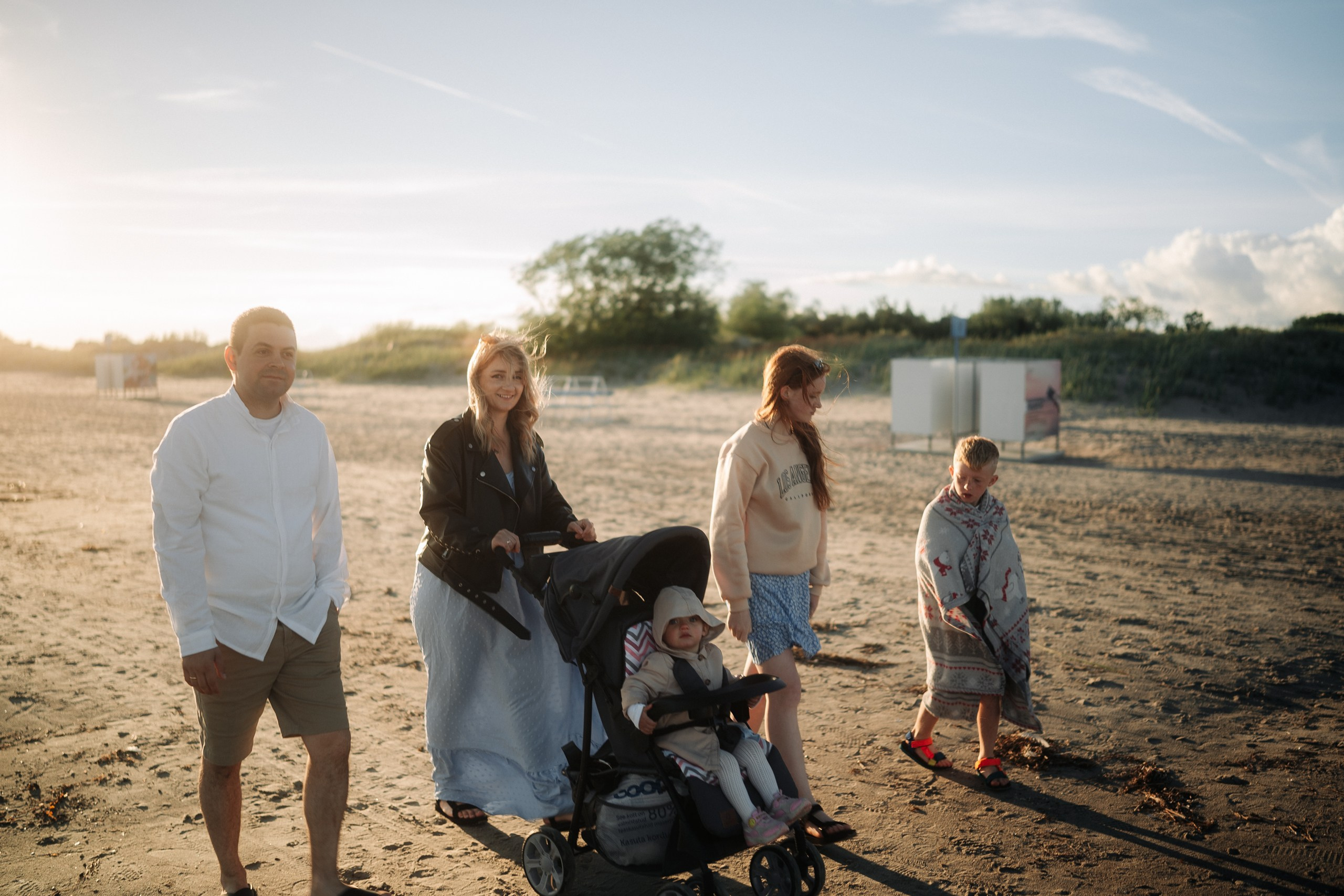 By the Sea. Couple and Family Photographer in Tallinn, Sasha Kaloshin