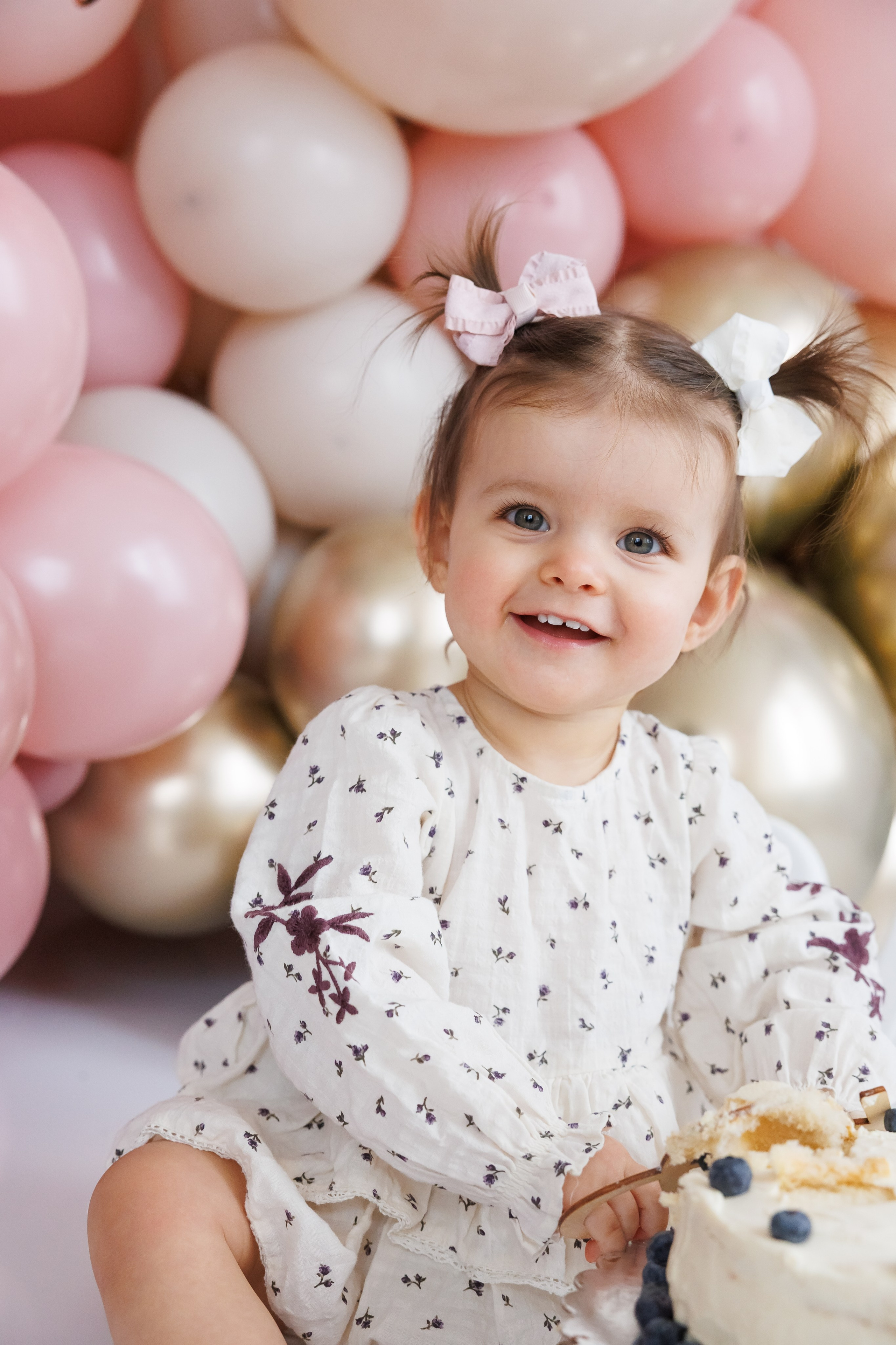 Smash cake. Фотограф Ирина Йотова