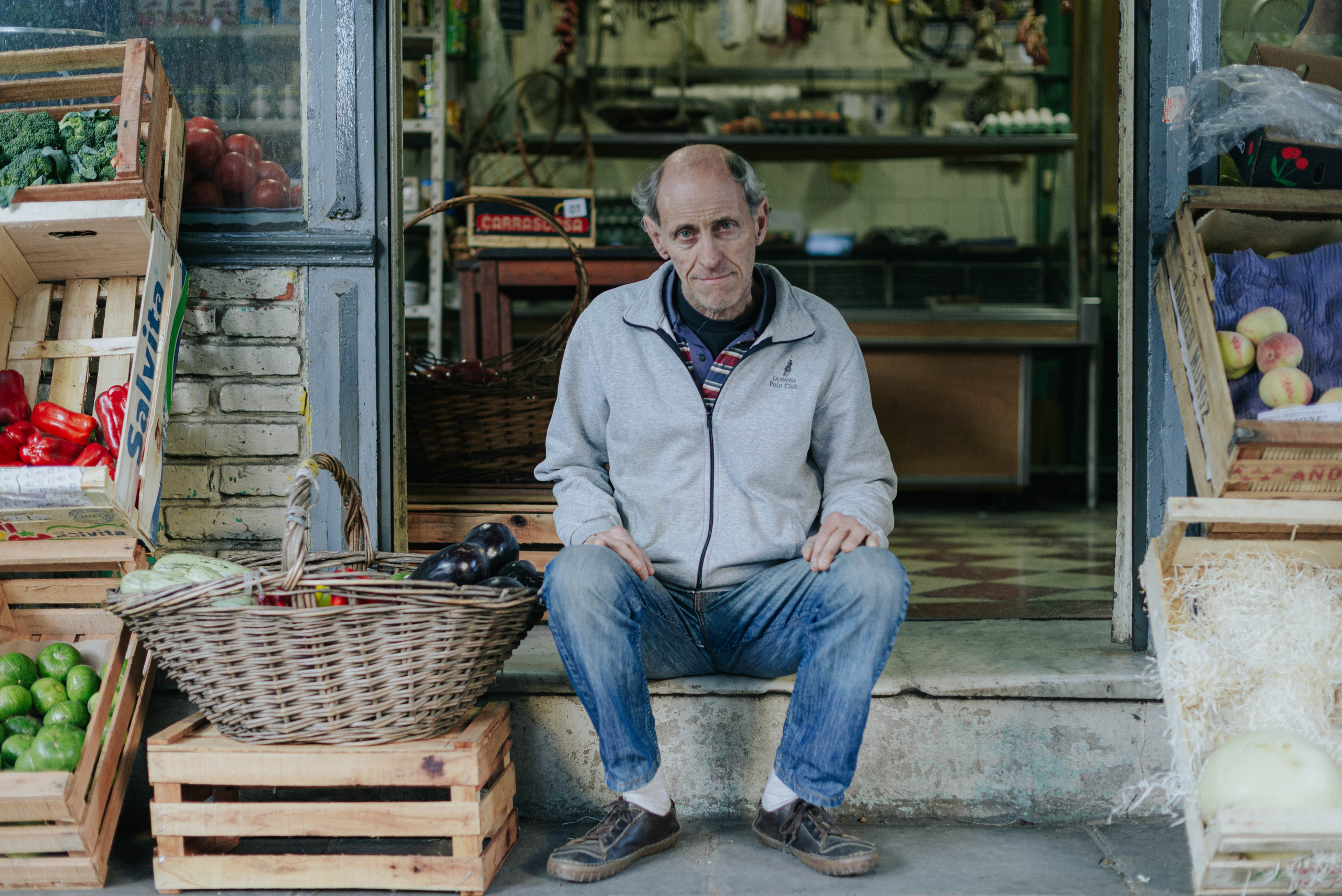 Docdocdoc. 15 strangers. Photographer @elmirkami in the city of Buenos Aires