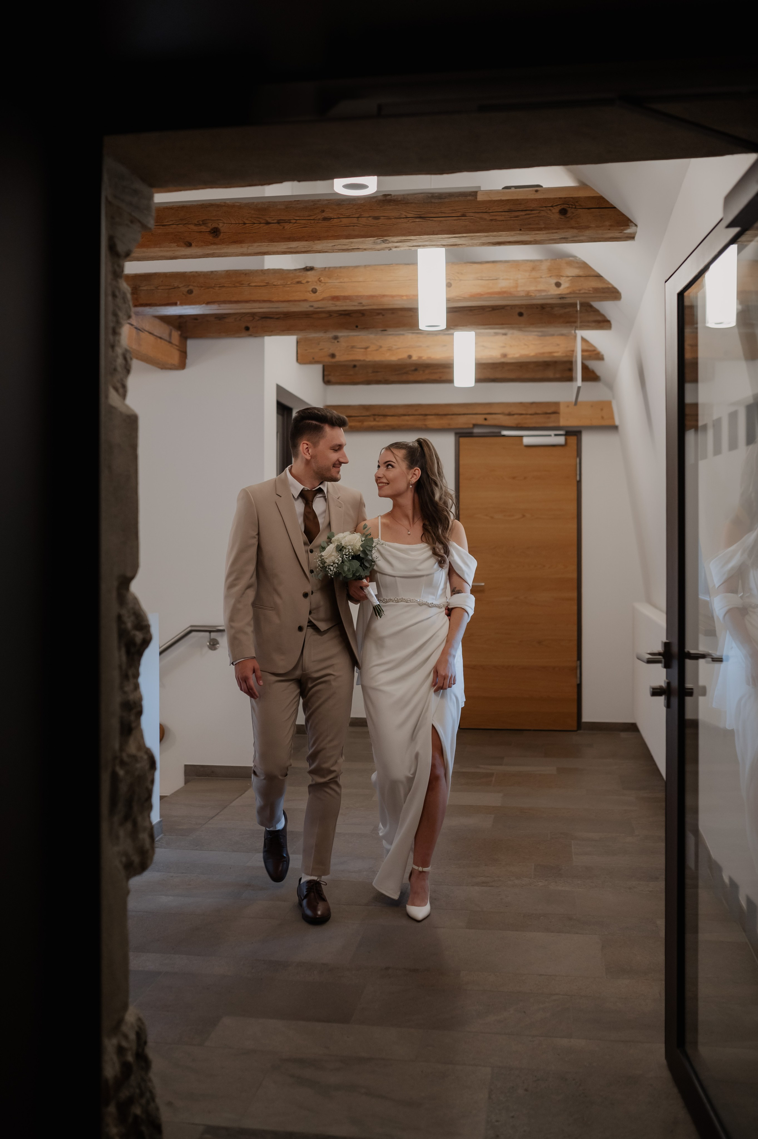 CIVIL WEDDING IN STADTSCHLOSS IN HERRIEDEN. Фотограф в Нюрнберге Ирина Менерт из Ансбаха