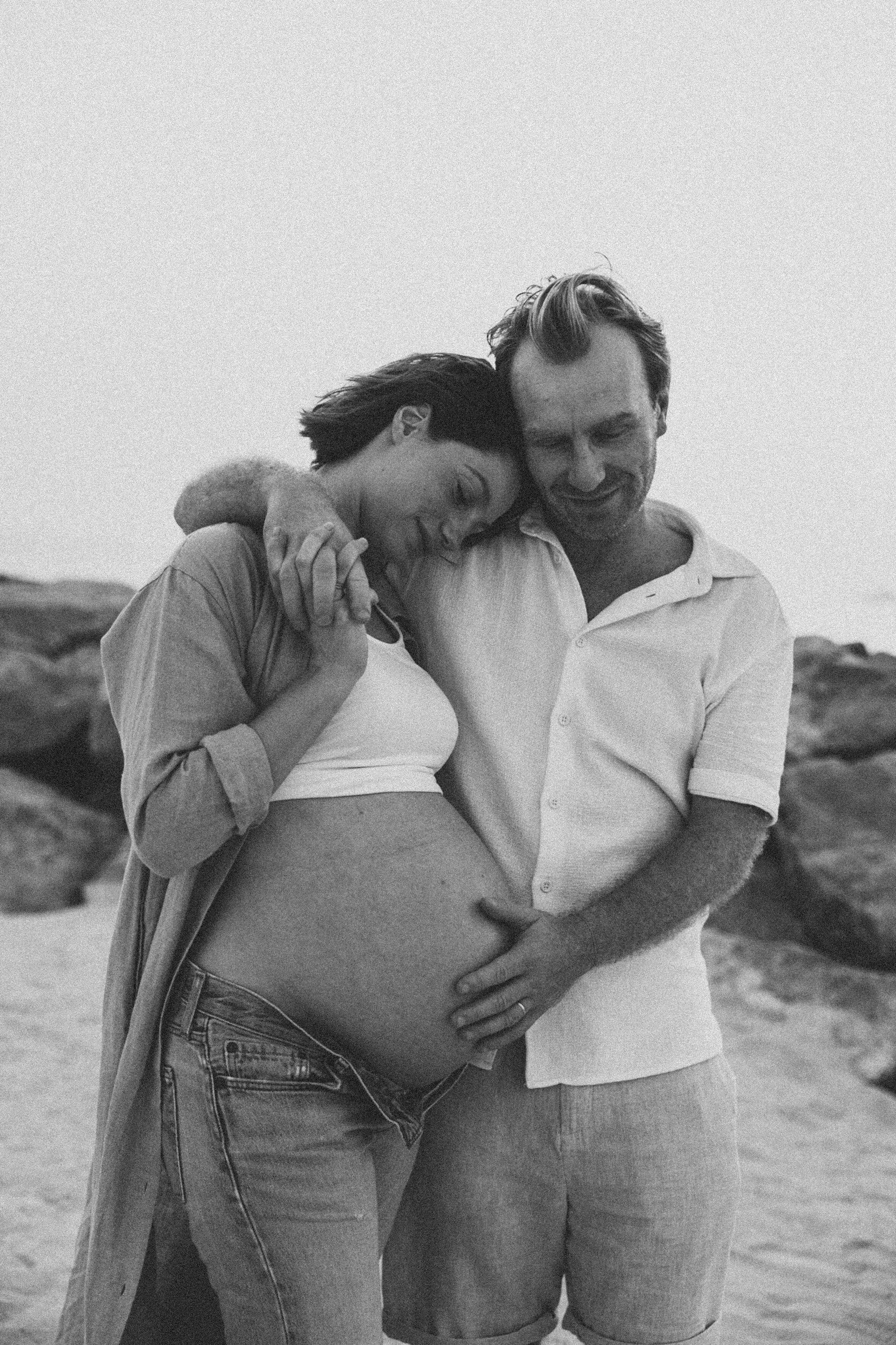Maternity Session — Beach. Family Photographer in Dubai