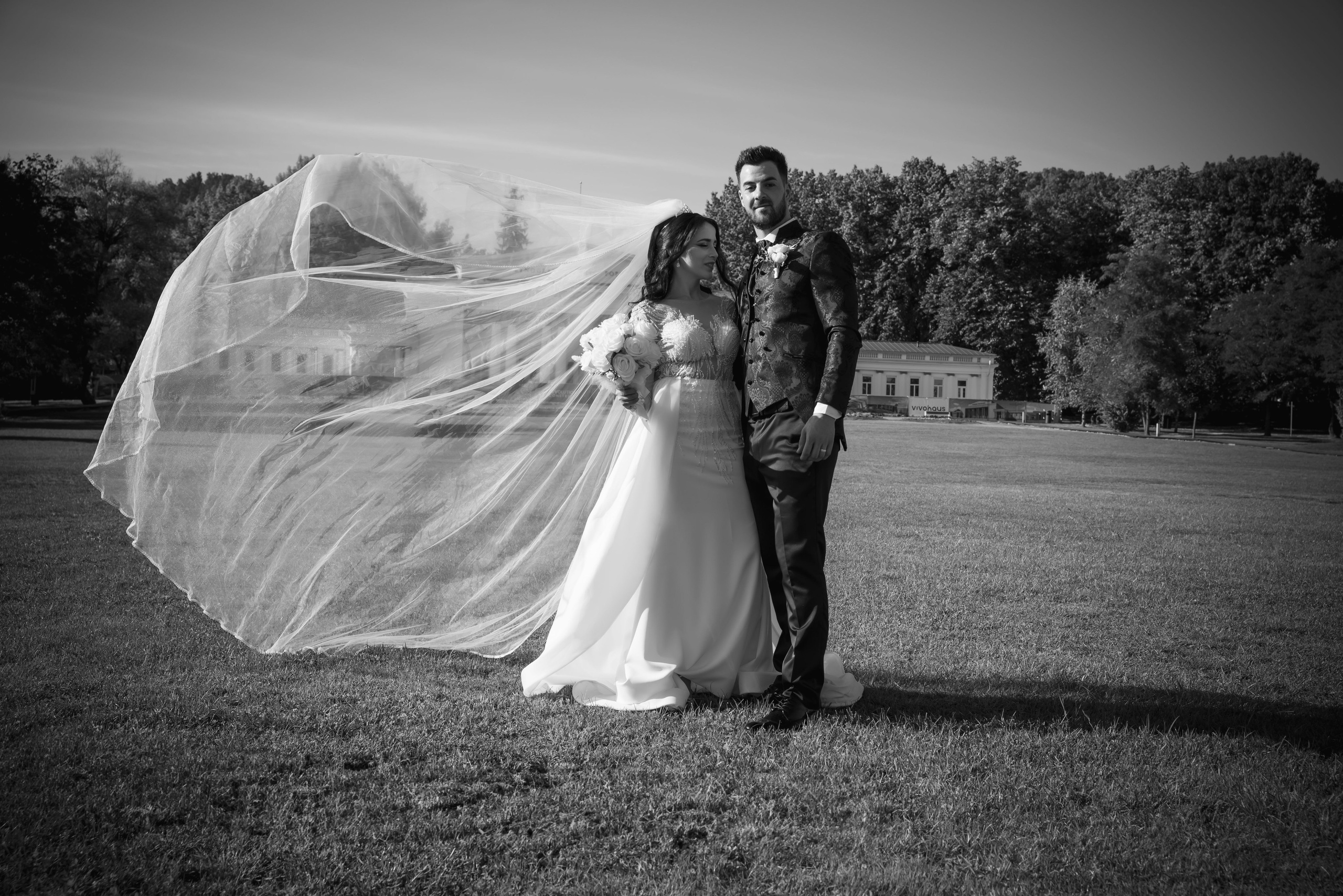 VALENTIN & ROXANA. RRStudio — Fotograf evenimente