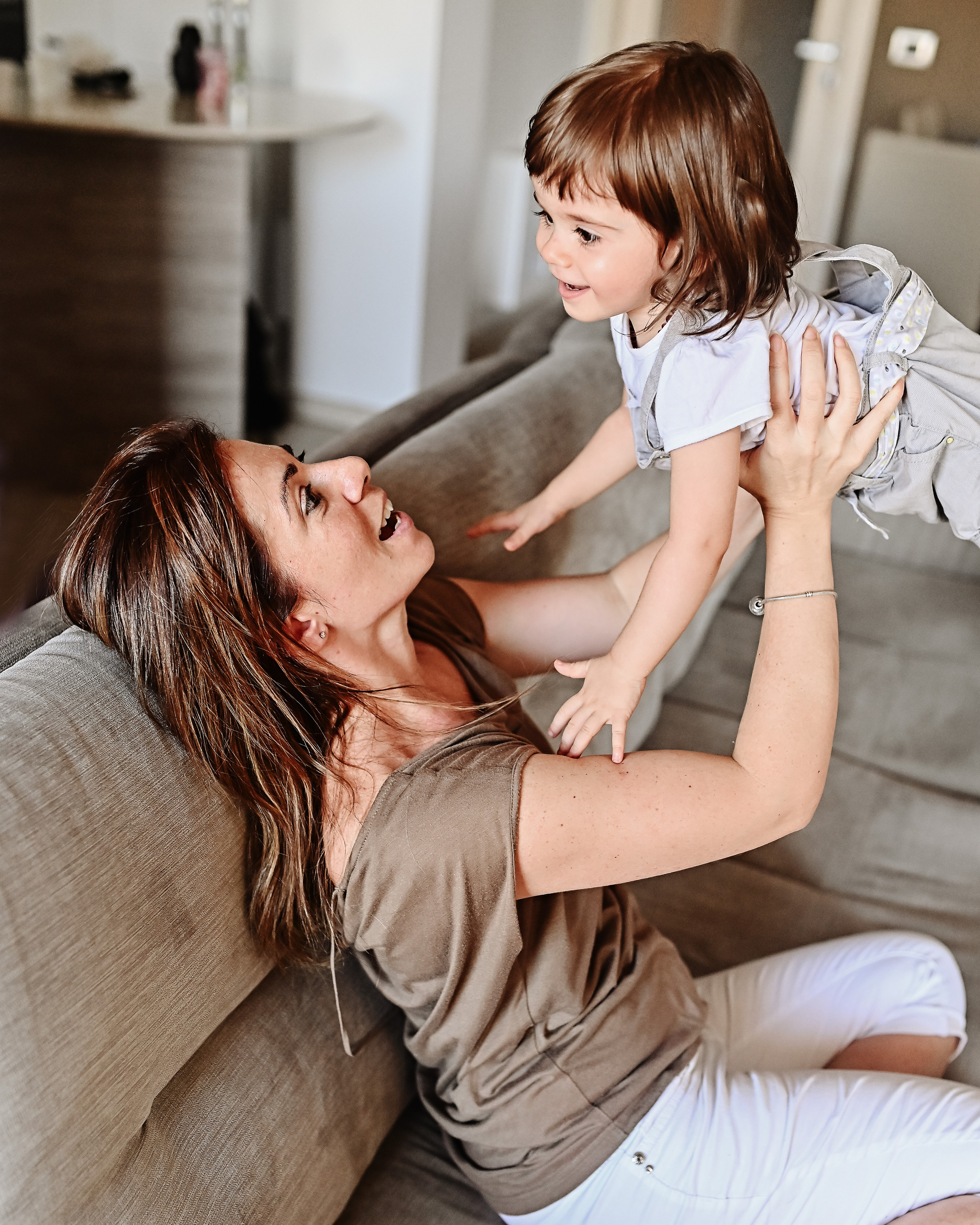 FEDERICA FAMILY SHOOTING AT HOME