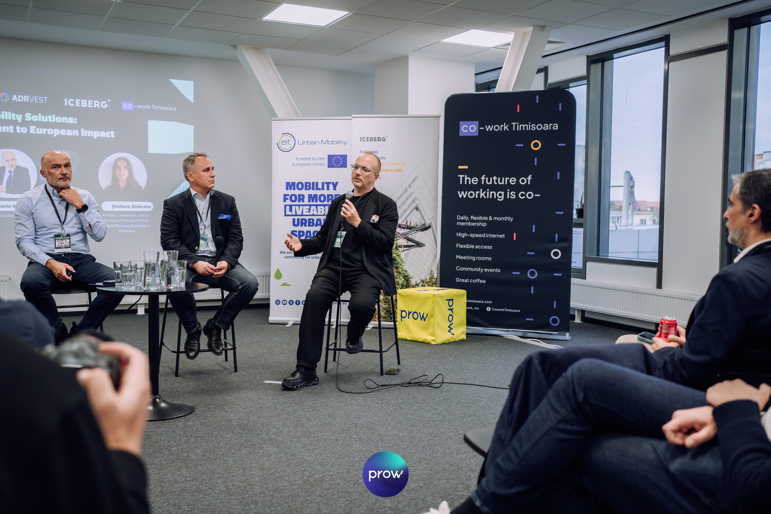 InVest DemoDay @ Cowork. Cozac Cristian Photographer