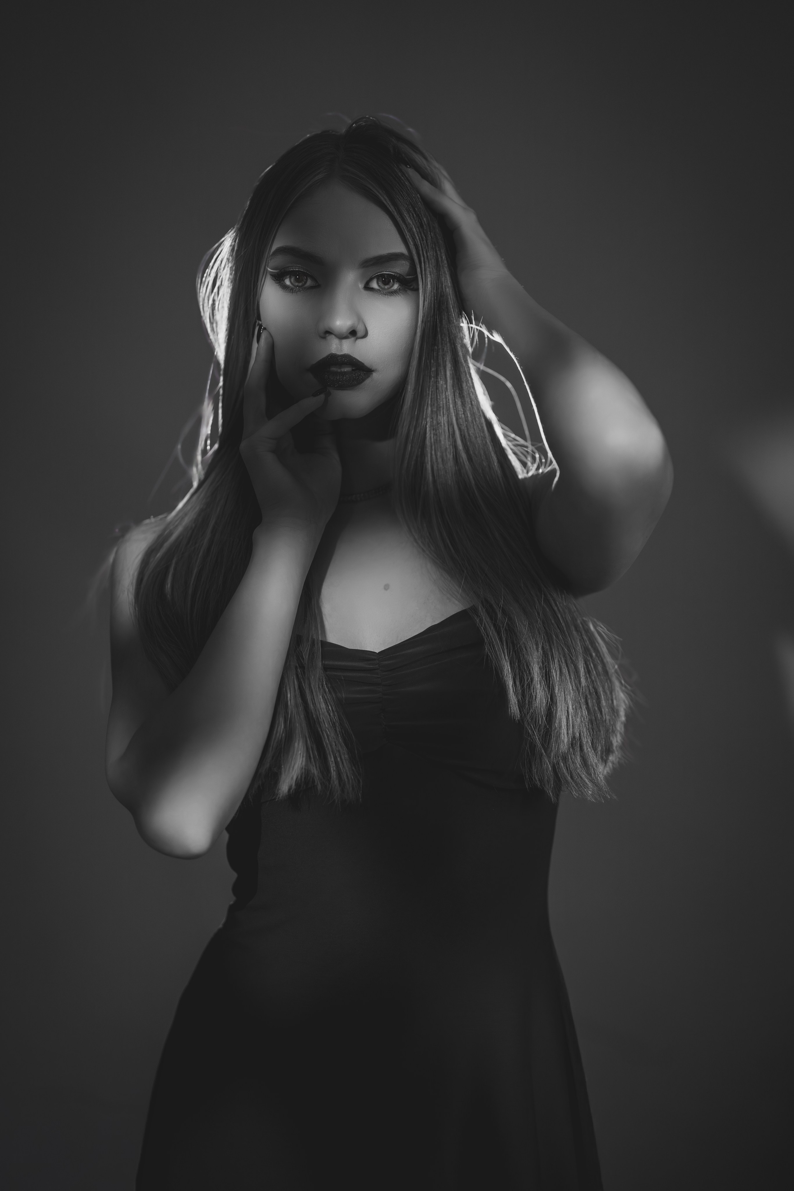 Minimal Luxury. Nifty photography — коммерческий и портретный фотограф в Ташкенте. Студийная и выездная съёмка