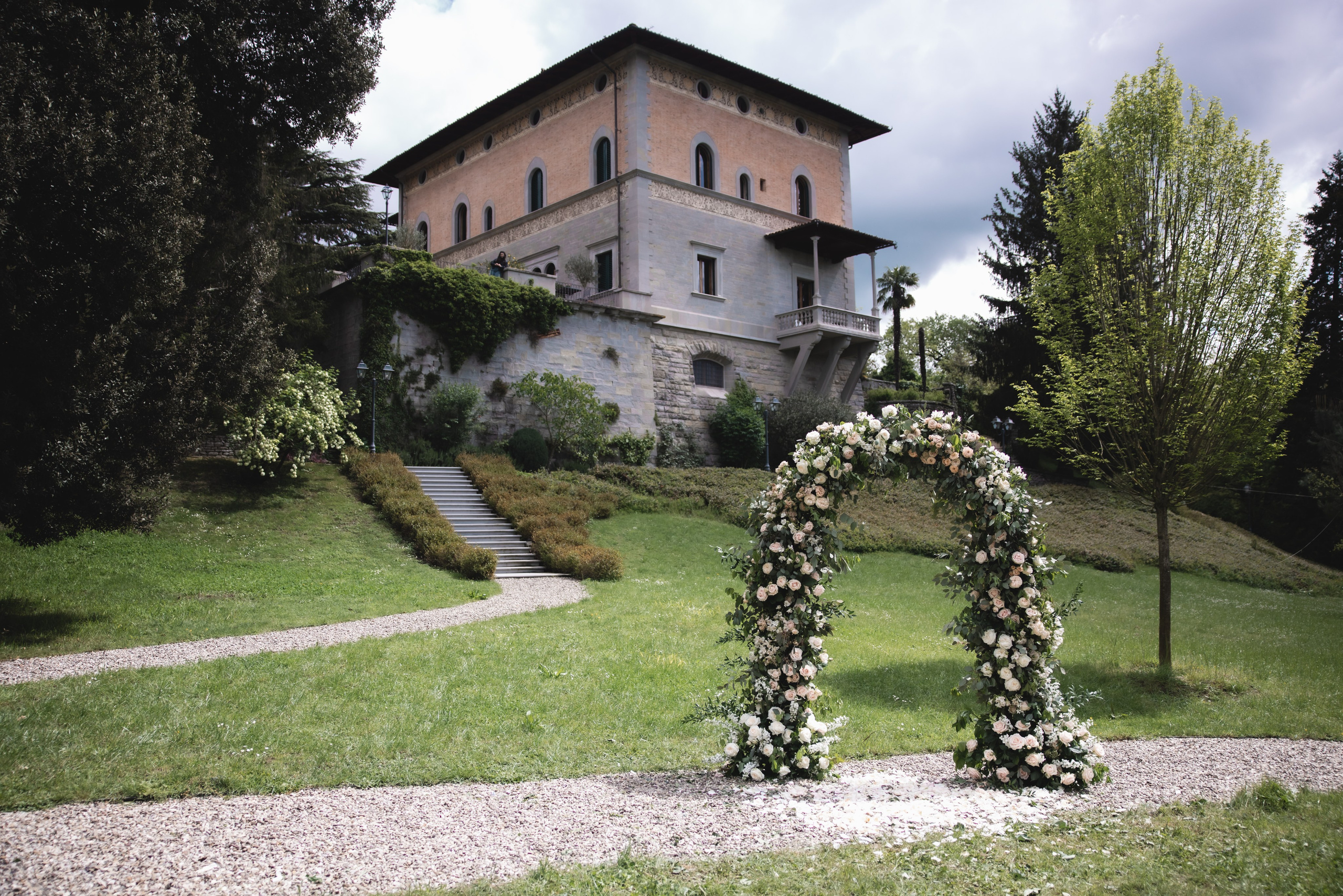 Tuscany Wedding Villa La Commenda Concordia. Professional wedding photographer in Copenhagen, Denmark — Julia Byron