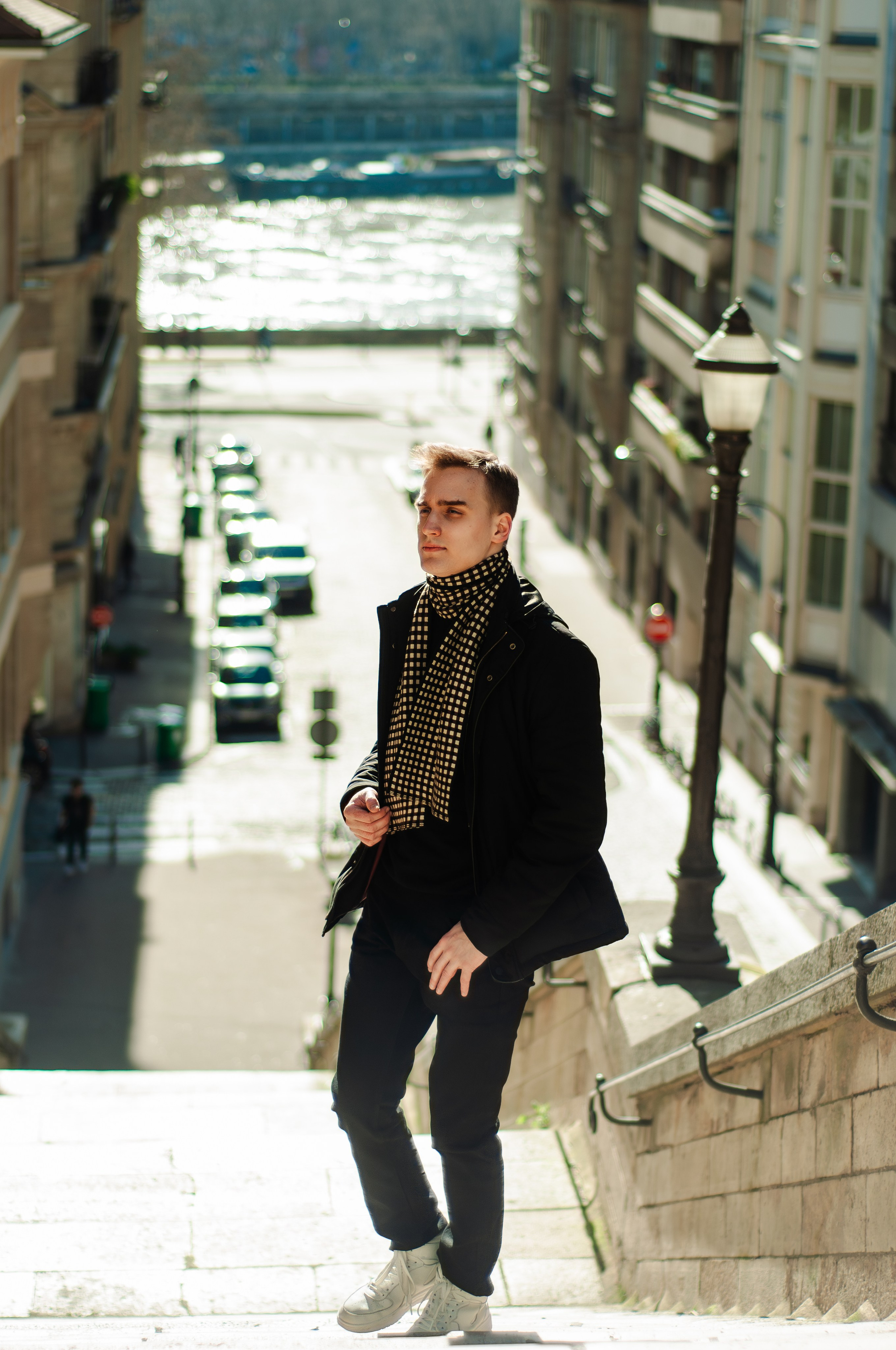 Мужская фотосессия у Эйфелевой башни. Фотограф в Париже Полина Осипова