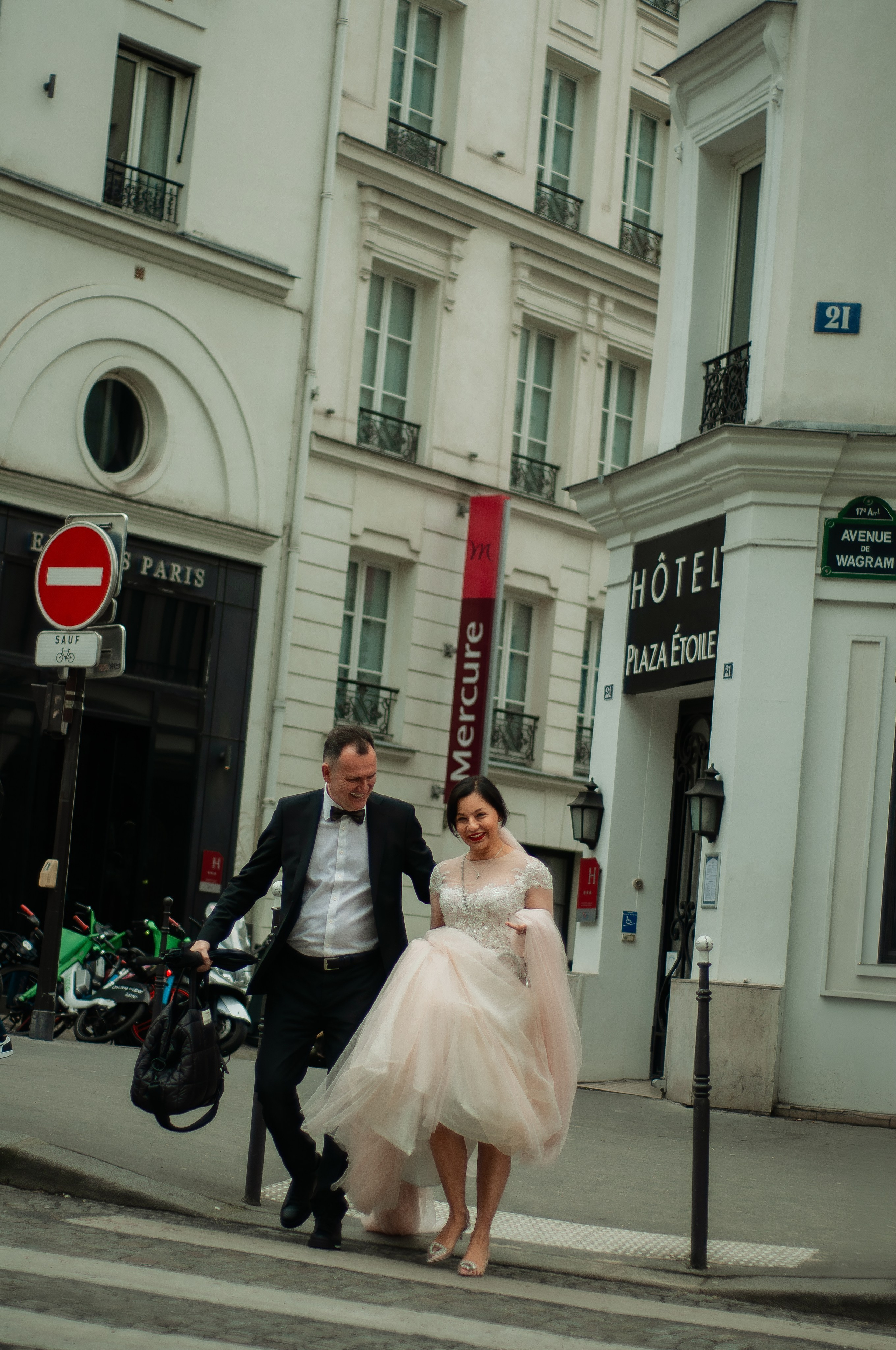 Wedding anniversary photoshoot. Paris photographer — Polina Osipova
