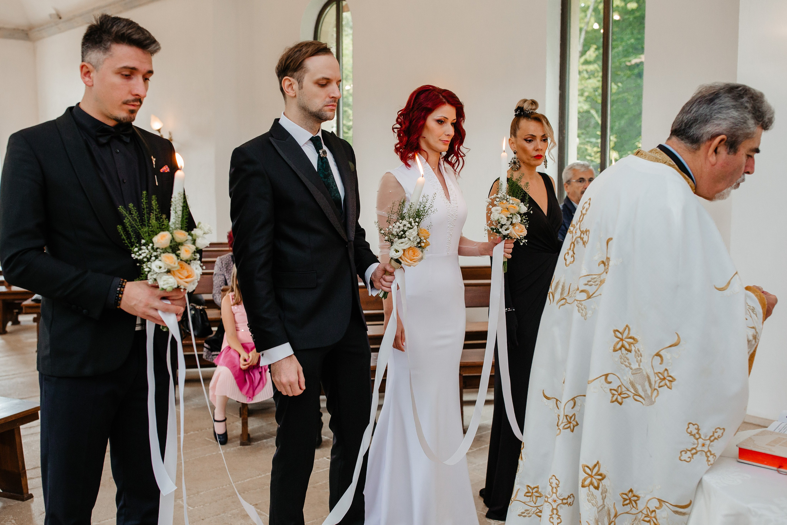 Nunta Elena & Tudor — Fotografie de nuntă în stil natural și elegant. Rares Bucur is a professional wedding photographer based in Cluj-Napoca, Romania, specializing in wedding photography