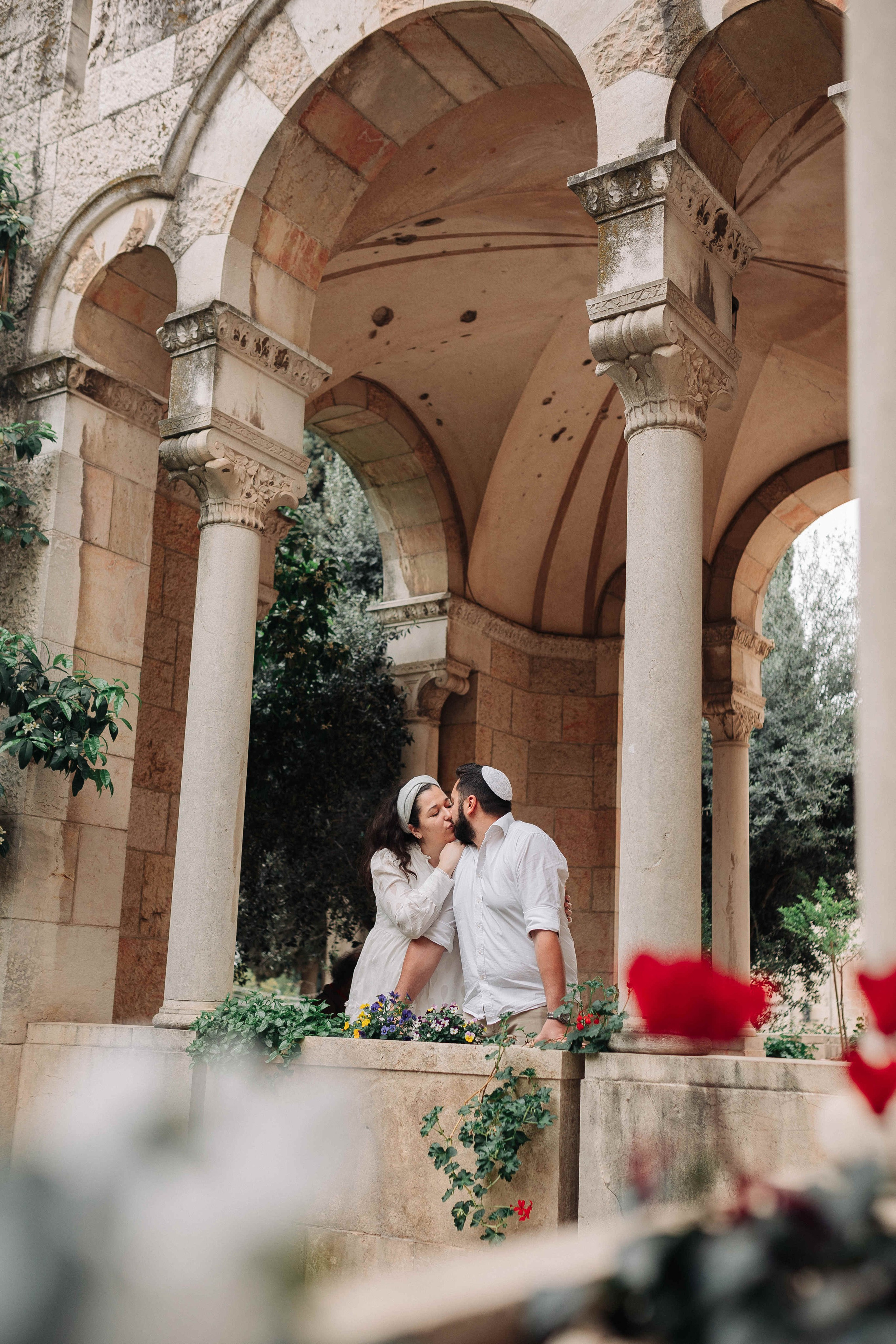 EXPECTING A BABY, JERUSALEM. PHOTOGRAPHER IN ISRAEL