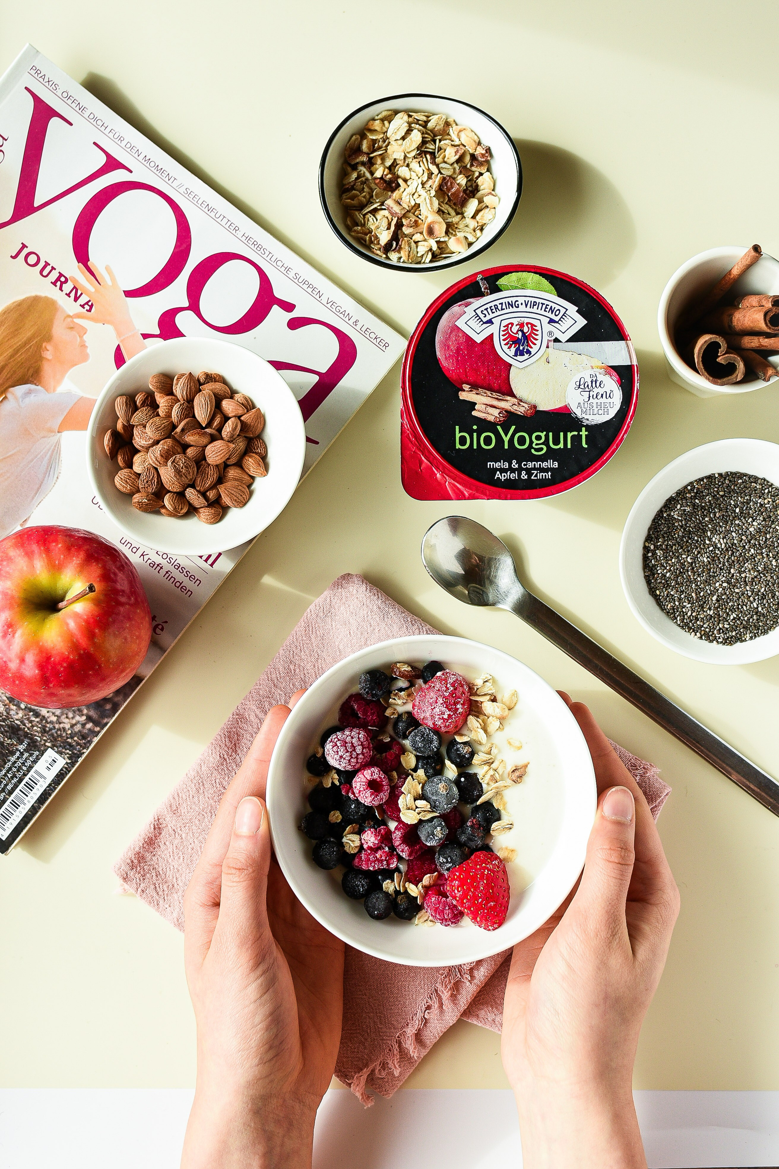 Sterzinger Joghurt. Familienfotografin aus Sterzing Elena Muehlsteiger