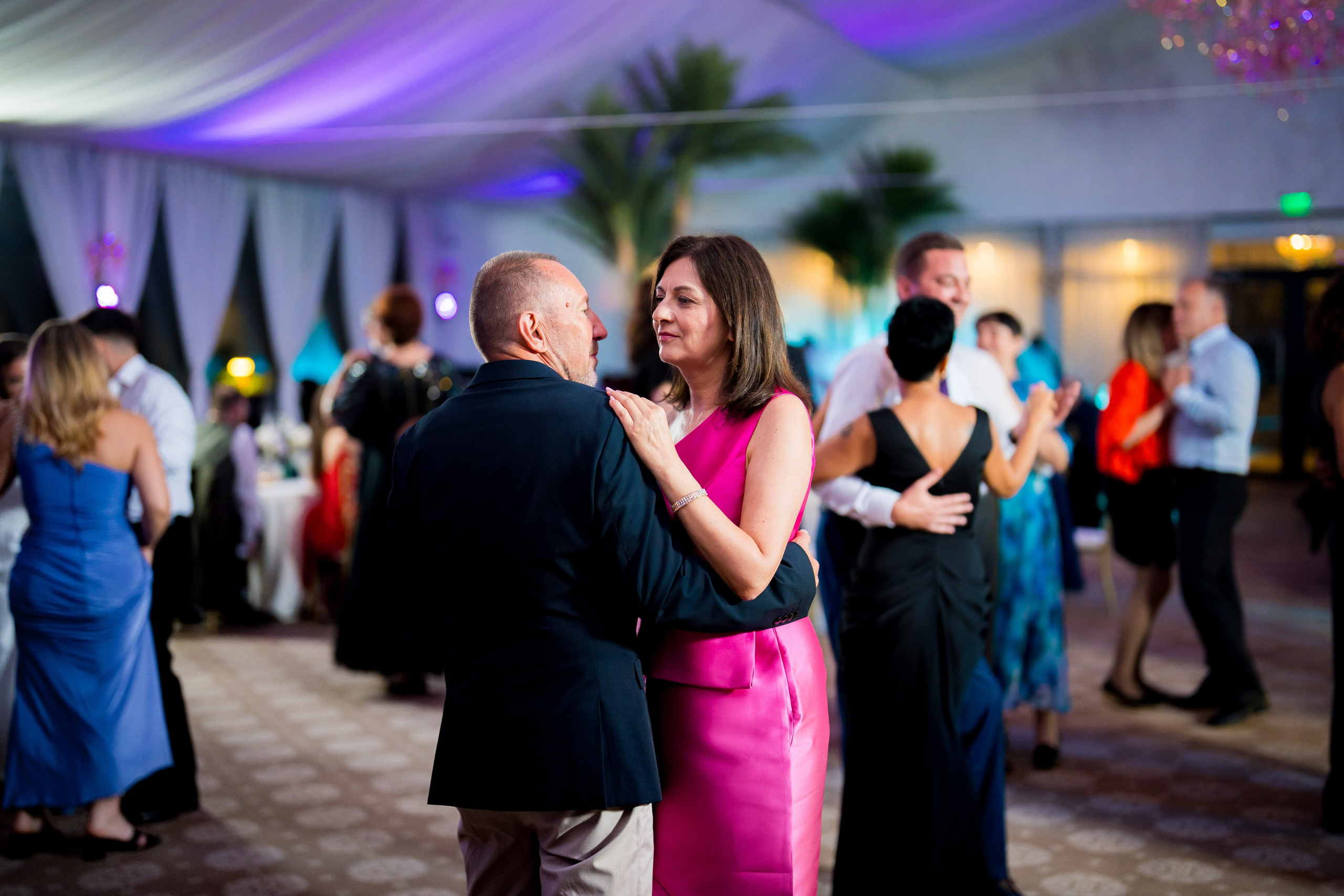 PARTY. Gabriel Florea — Fotograf nuntă București