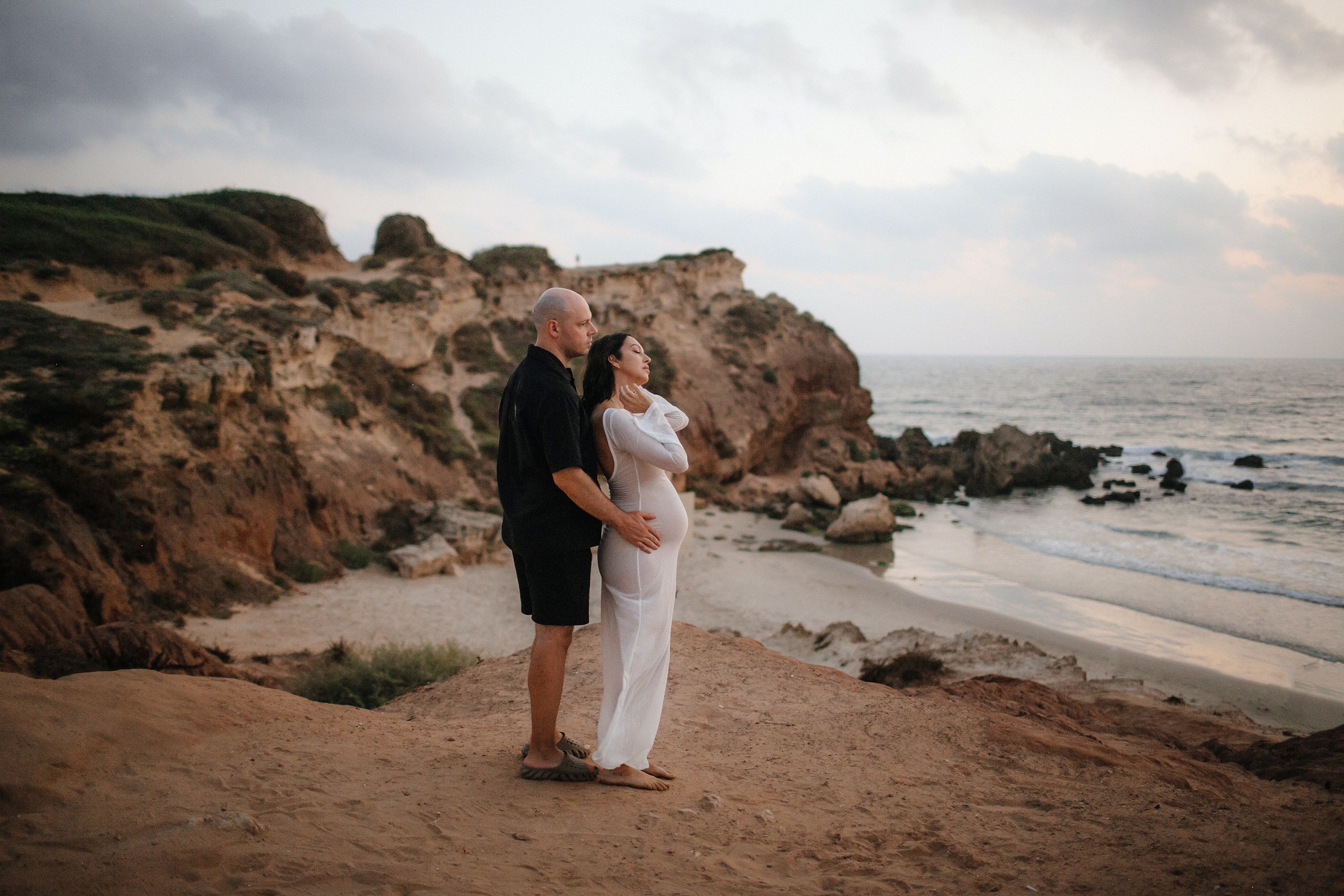 Katya & Fil Givat Olga. Family photographer in Israel