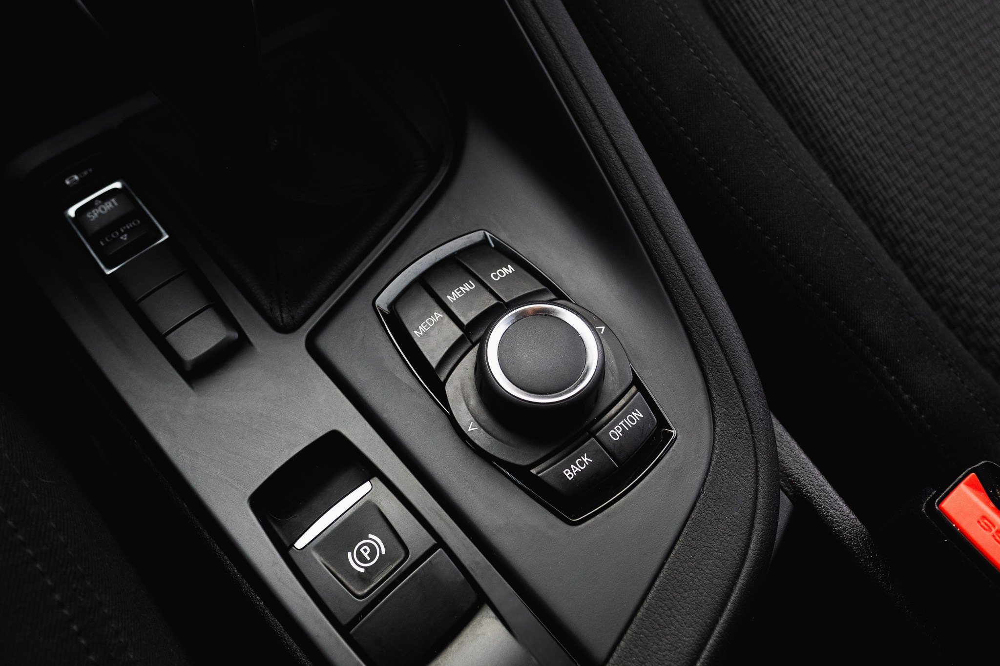 BMW X1. LOHA VISUALS — AUTOMOTIVE PHOTOGRAPHY