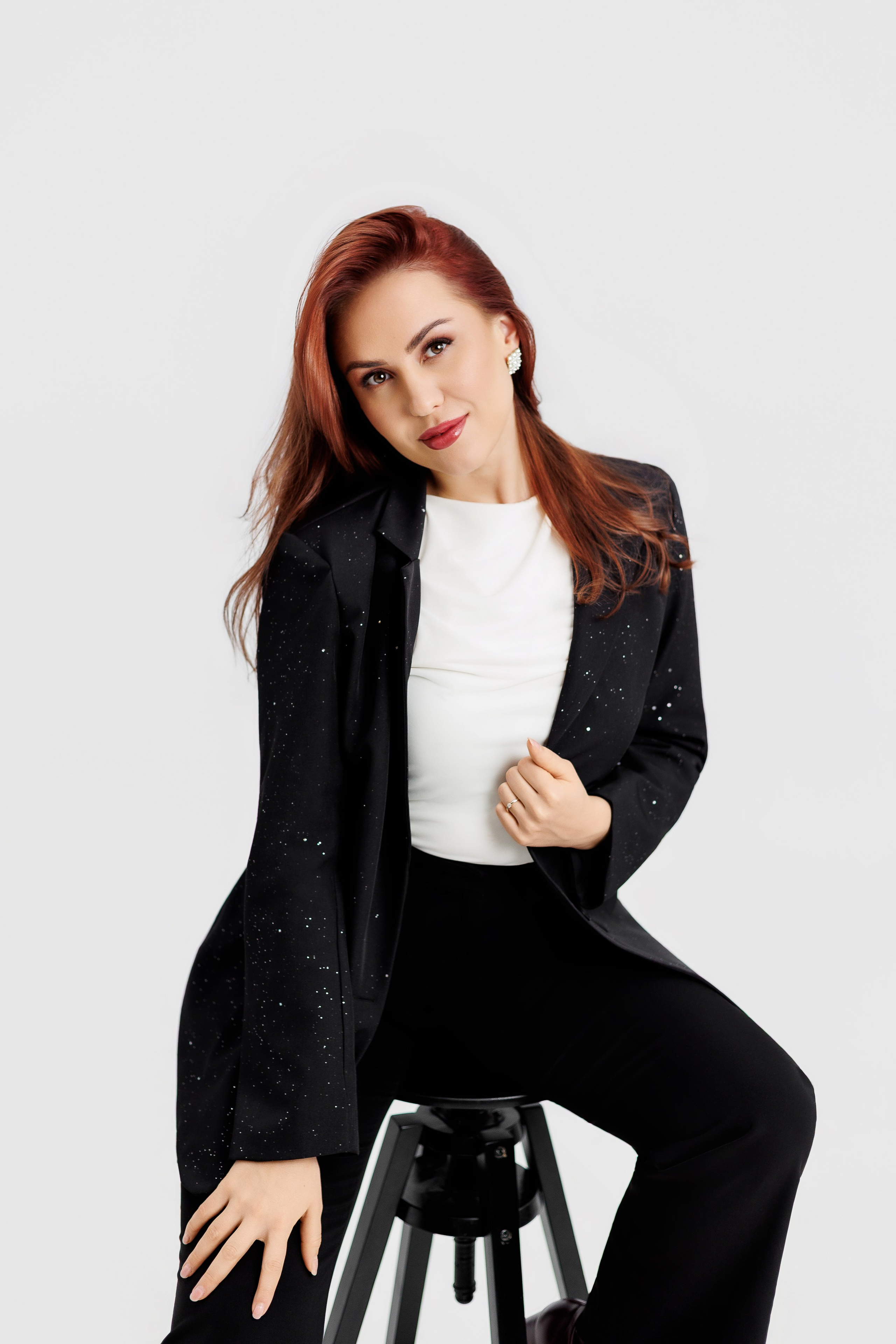 Professional studio portrait in Belgrade with soft lighting, Artistic studio portrait session in Belgrade, Serbia, Studio portrait with professional lighting setup, Elegant portrait taken in a photography studio in Belgrade