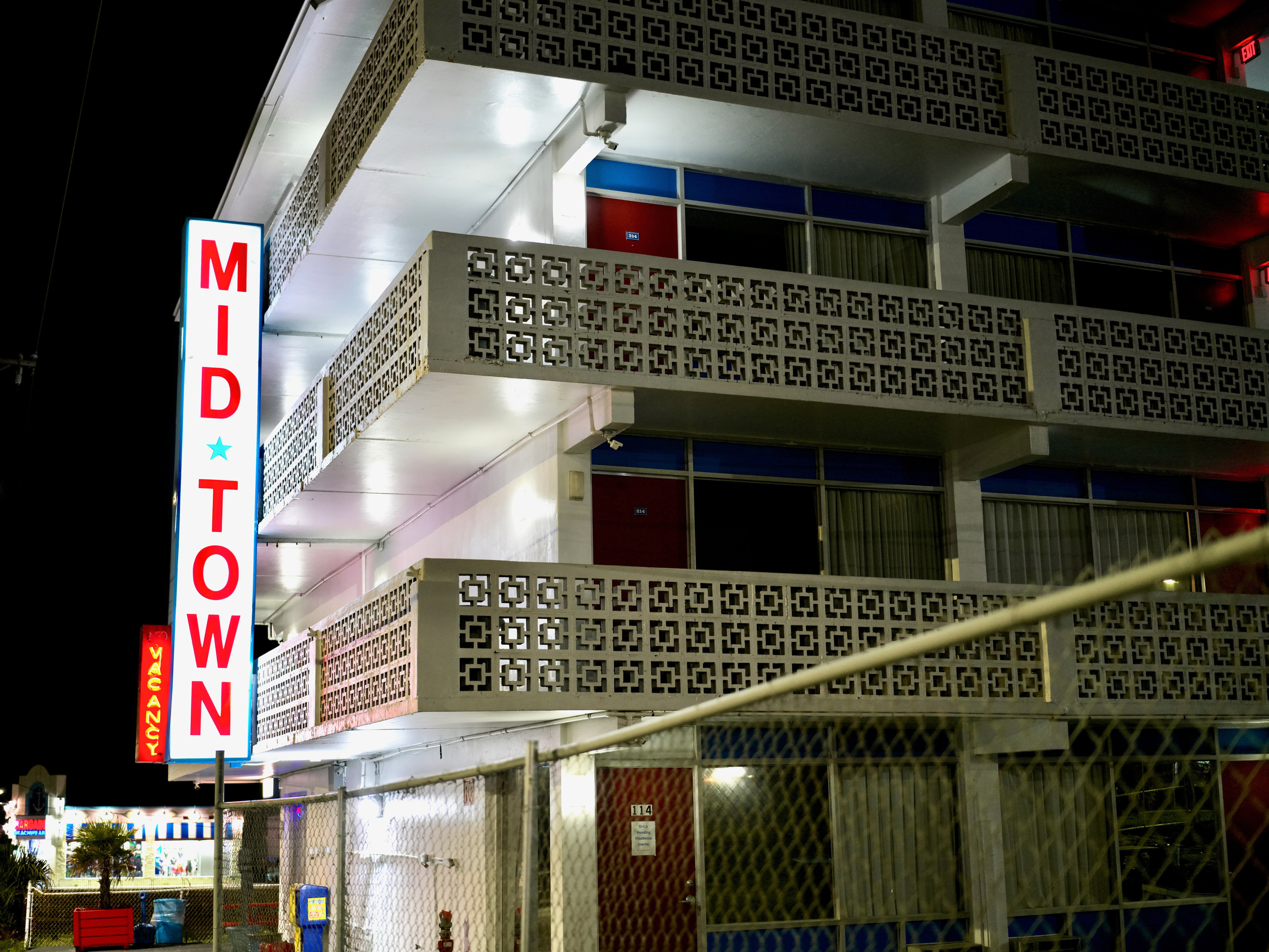 Colour. Sonny Photos