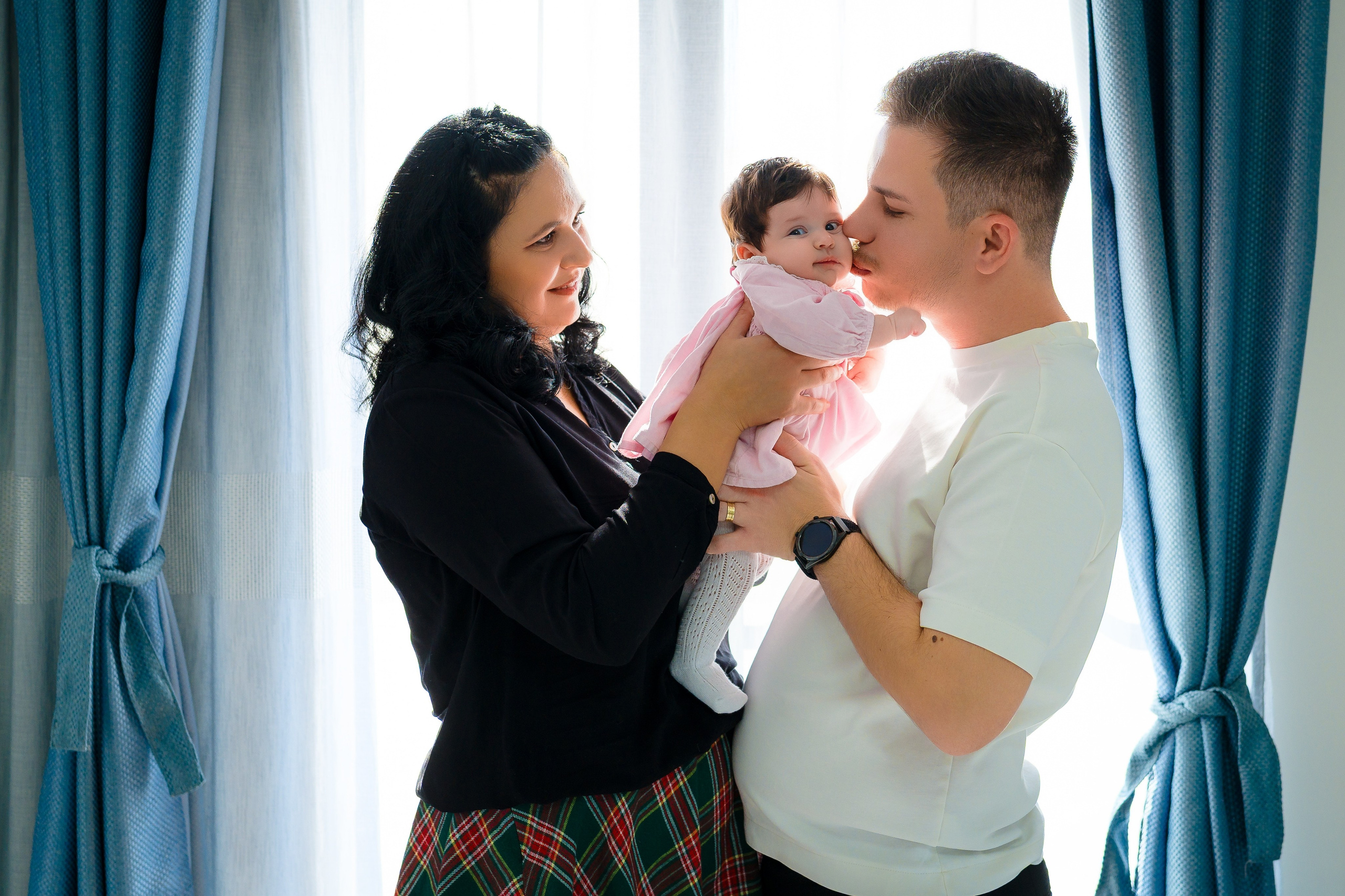 Amalia Gabriela. Fotograf de evenimente, nunta, botez, portrete - FotoStudio