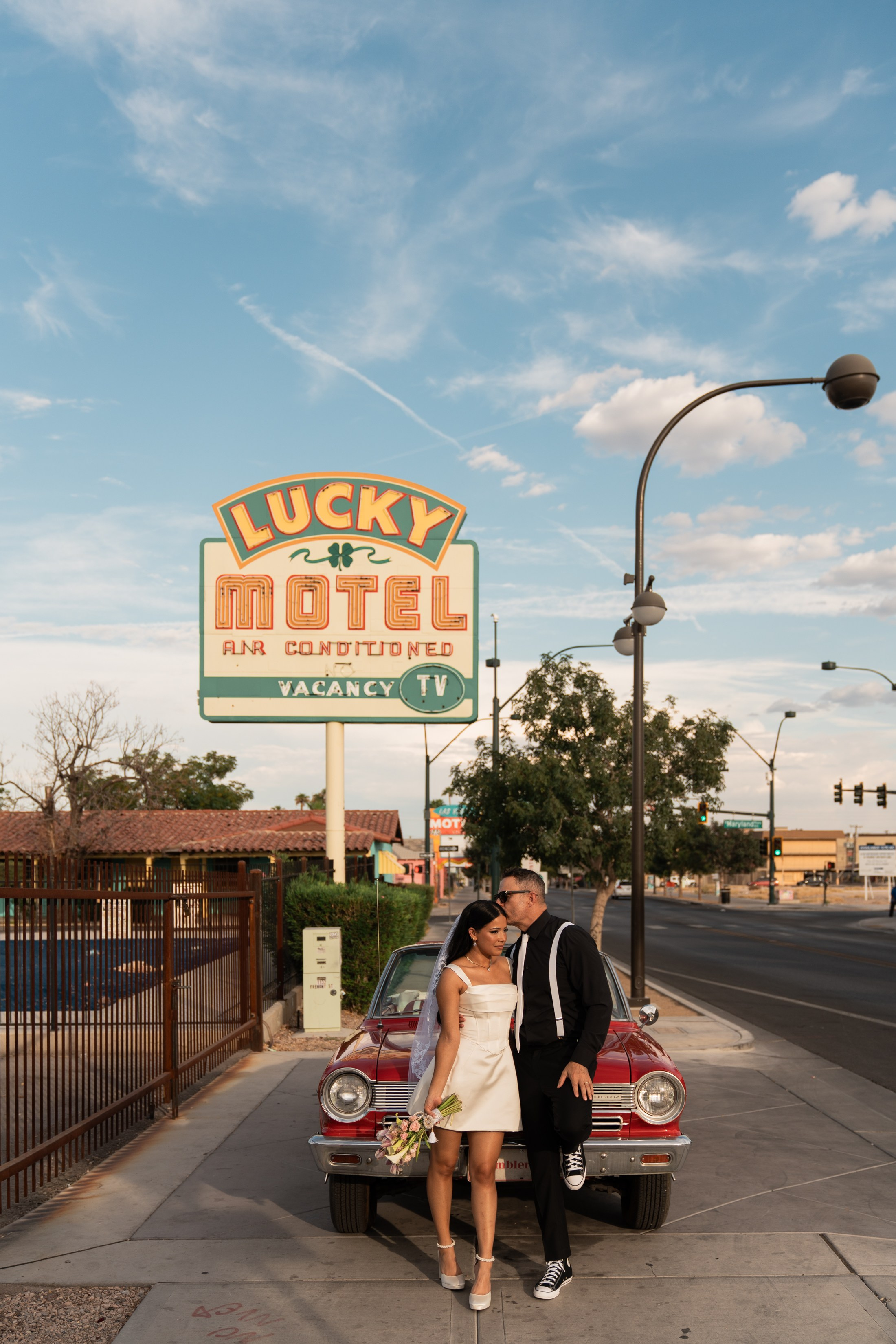 Stephanie&Ryan. Wedding & elopement photographer Viktoriya Kravtsov. Las Vegas