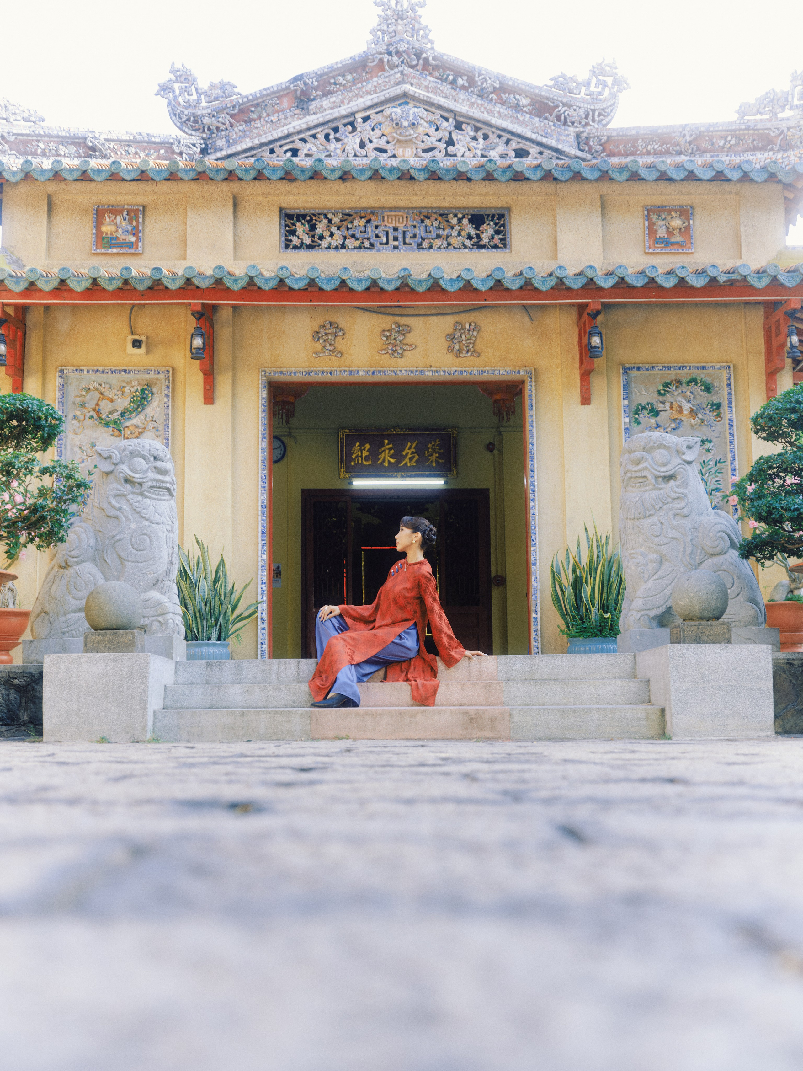 TIENSTACK AO DAI. FINE ART PHOTOGRAPHY