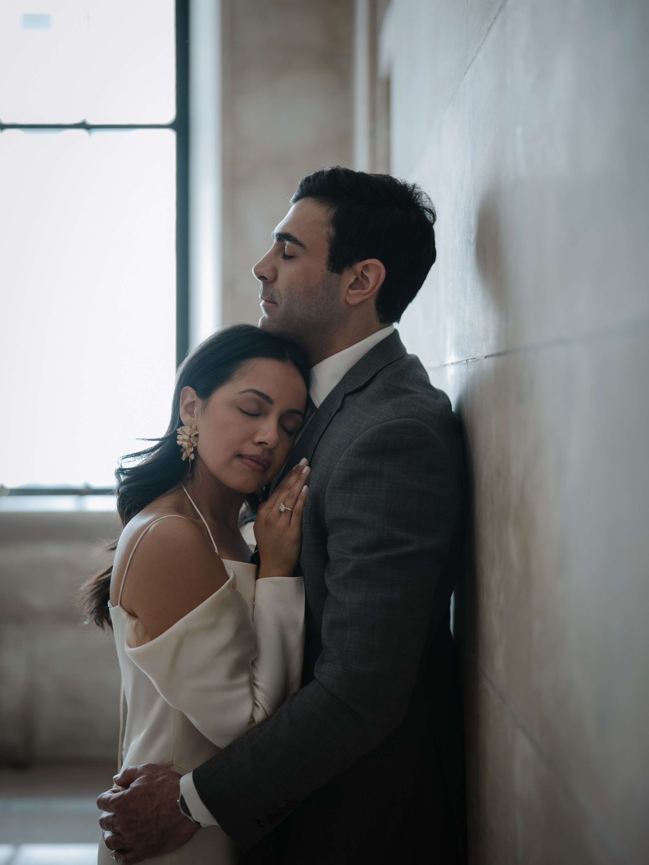 Engagement photo shoot in New York. Portrait and wedding photographer in New York