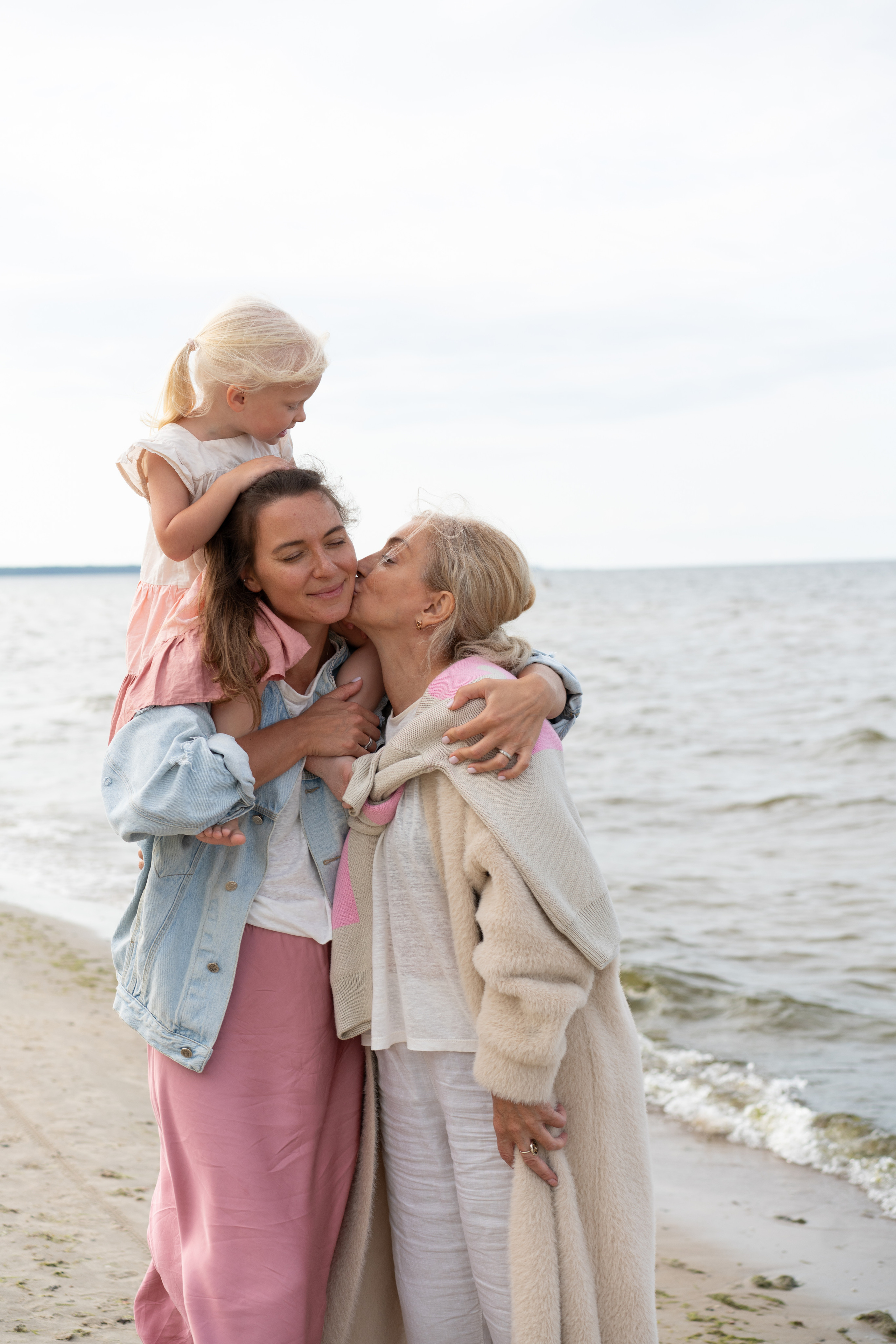 Family photoshoot. Portrait, lookbook and family photographer in Riga, LATVIA