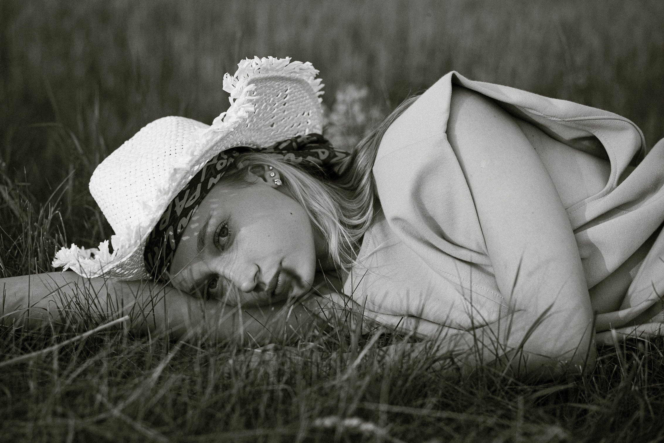 Nature. Portrait, lookbook and family photographer in Riga, LATVIA