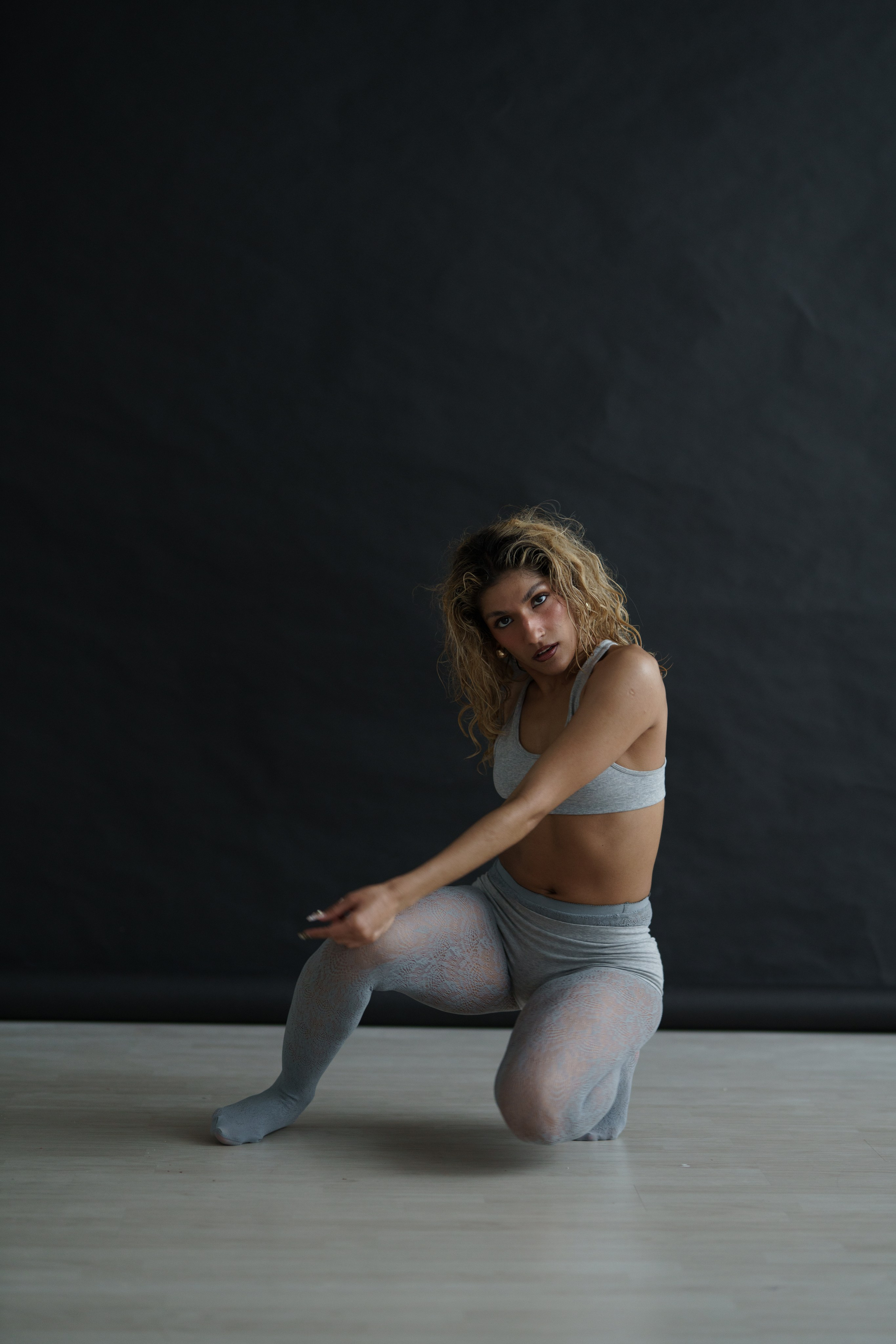 DANCERS. Victoria Olonen – Cinematic Portrait Artist | Helsinki & Europe