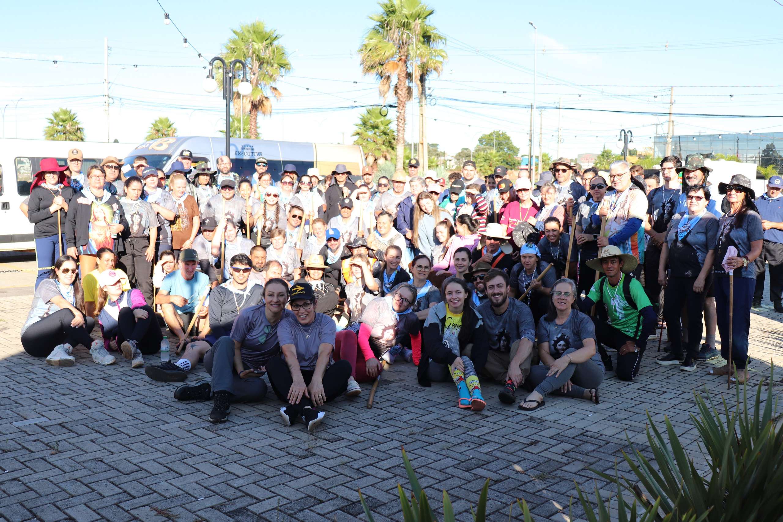 Peregrinação Nossa Senhora de Belém. Handa Produções