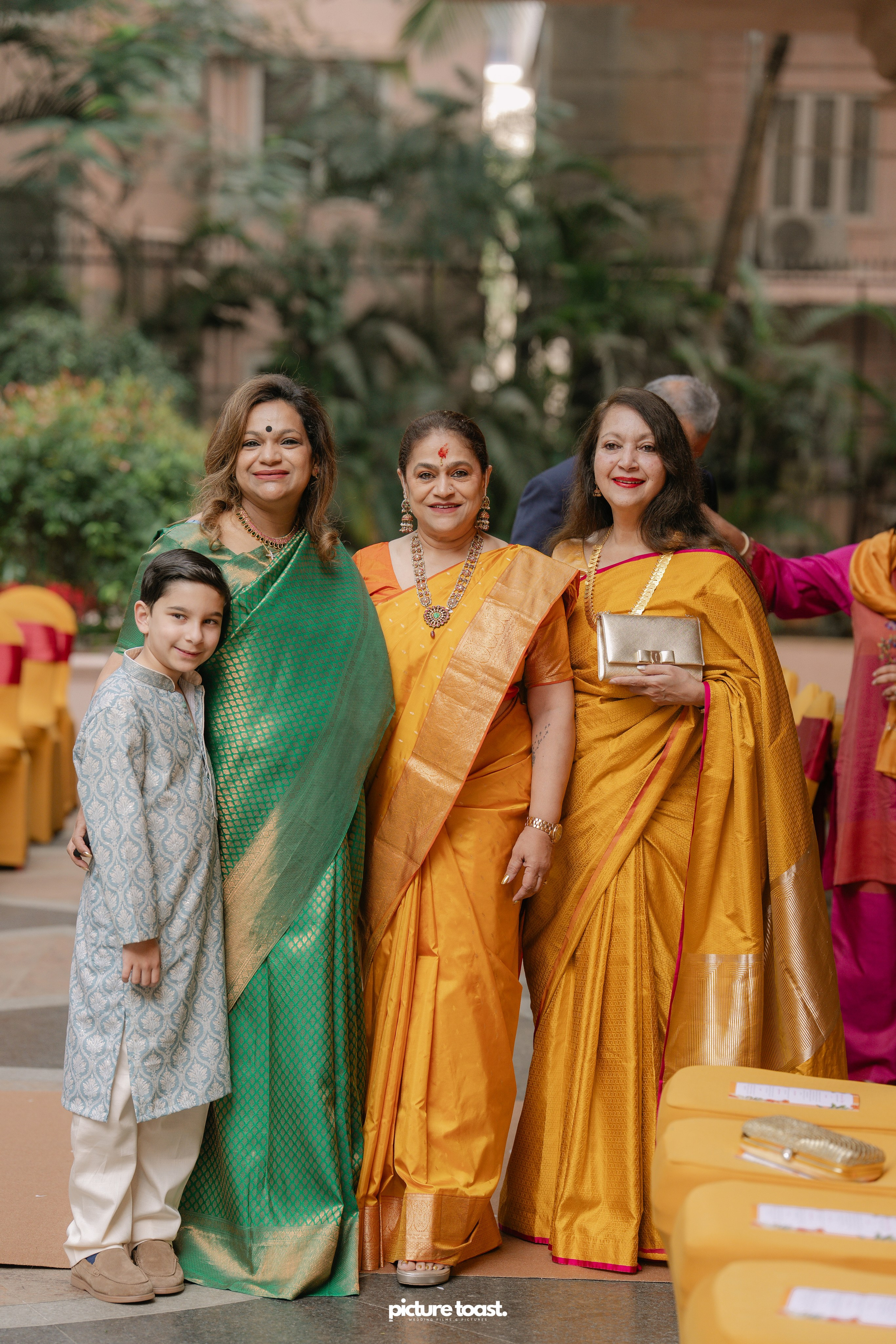 South Indian Wedding Ft. Aashna & Rajiv. Fine art Wedding Photographers in India & Canada