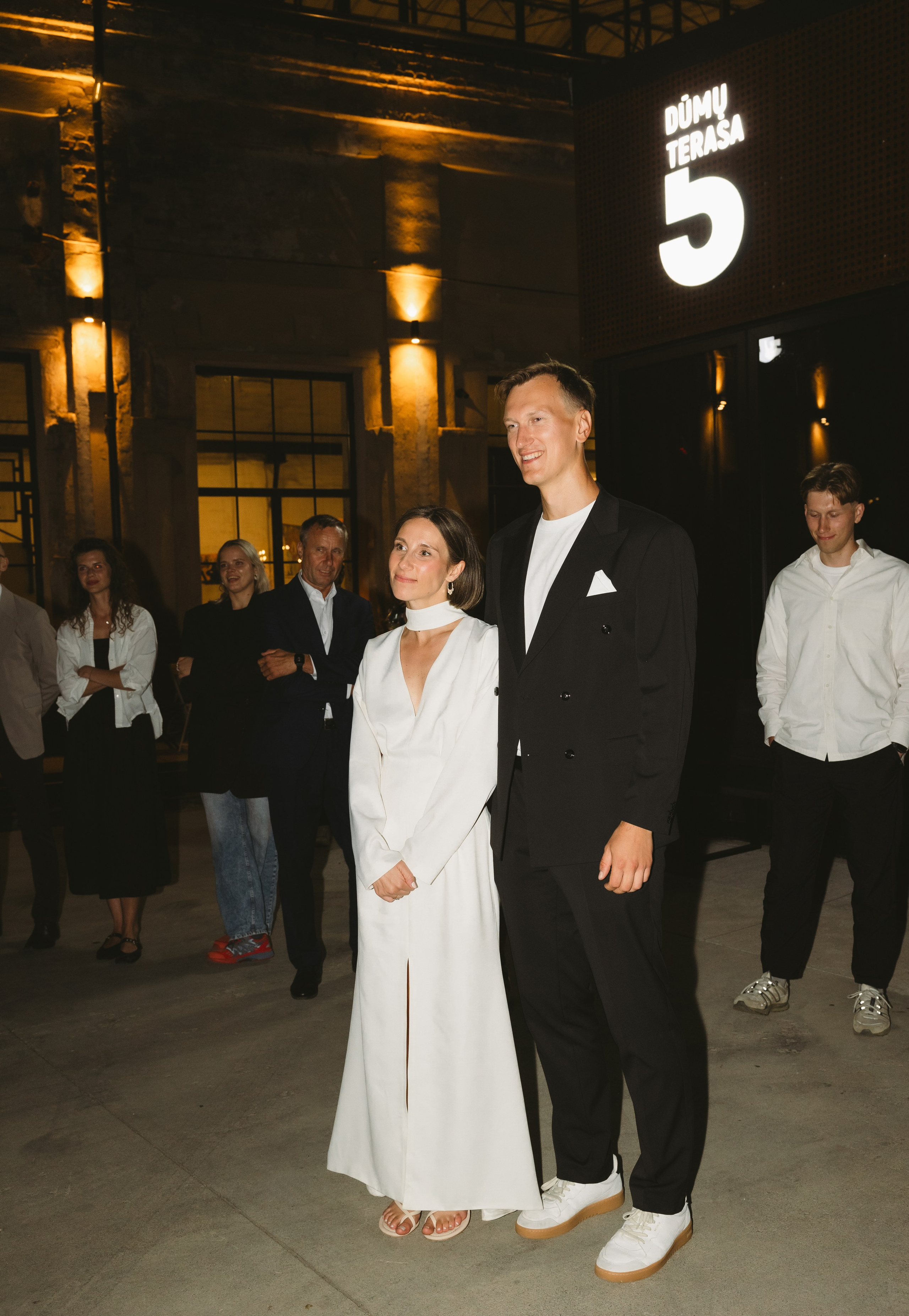 Miglė ir Mindaugas | 2024 | MIESTO VESTUVĖS. Vestuvių ir šeimų fotografė Lena Bondarenko / belove photo