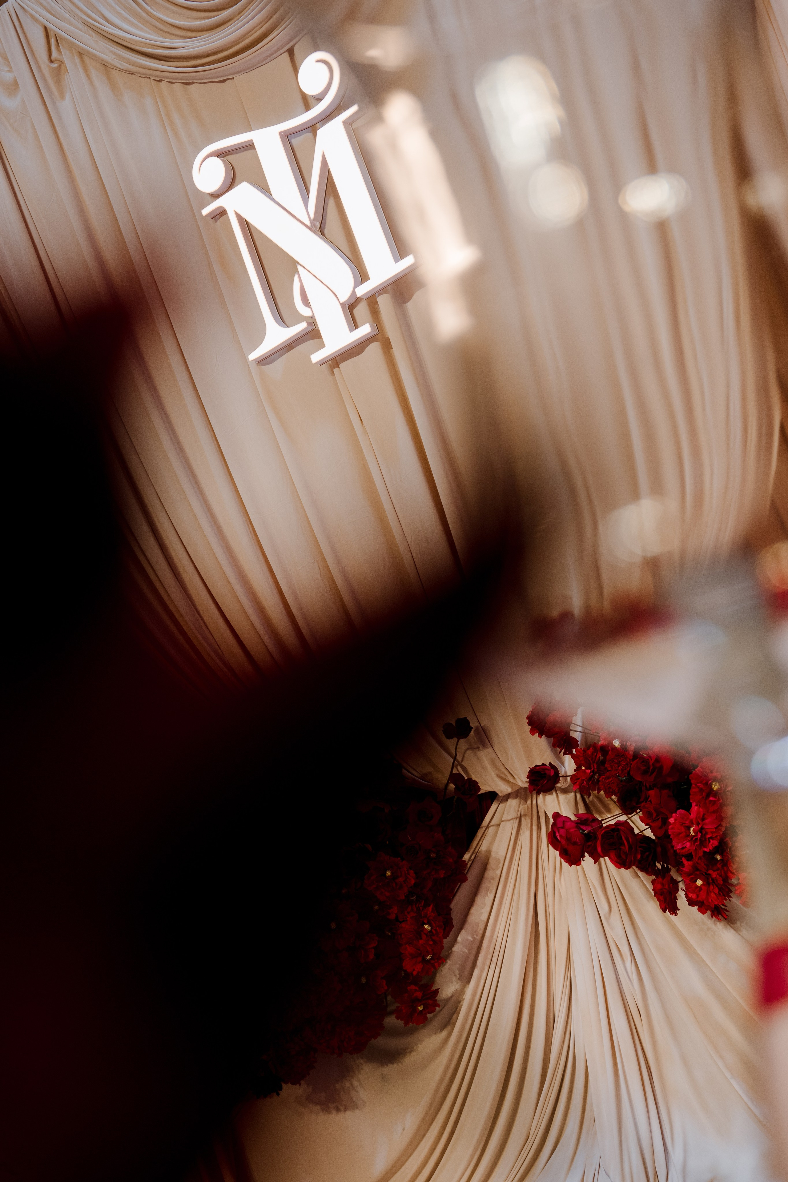 Man + Thu | Photojournalism. BenColor Studio