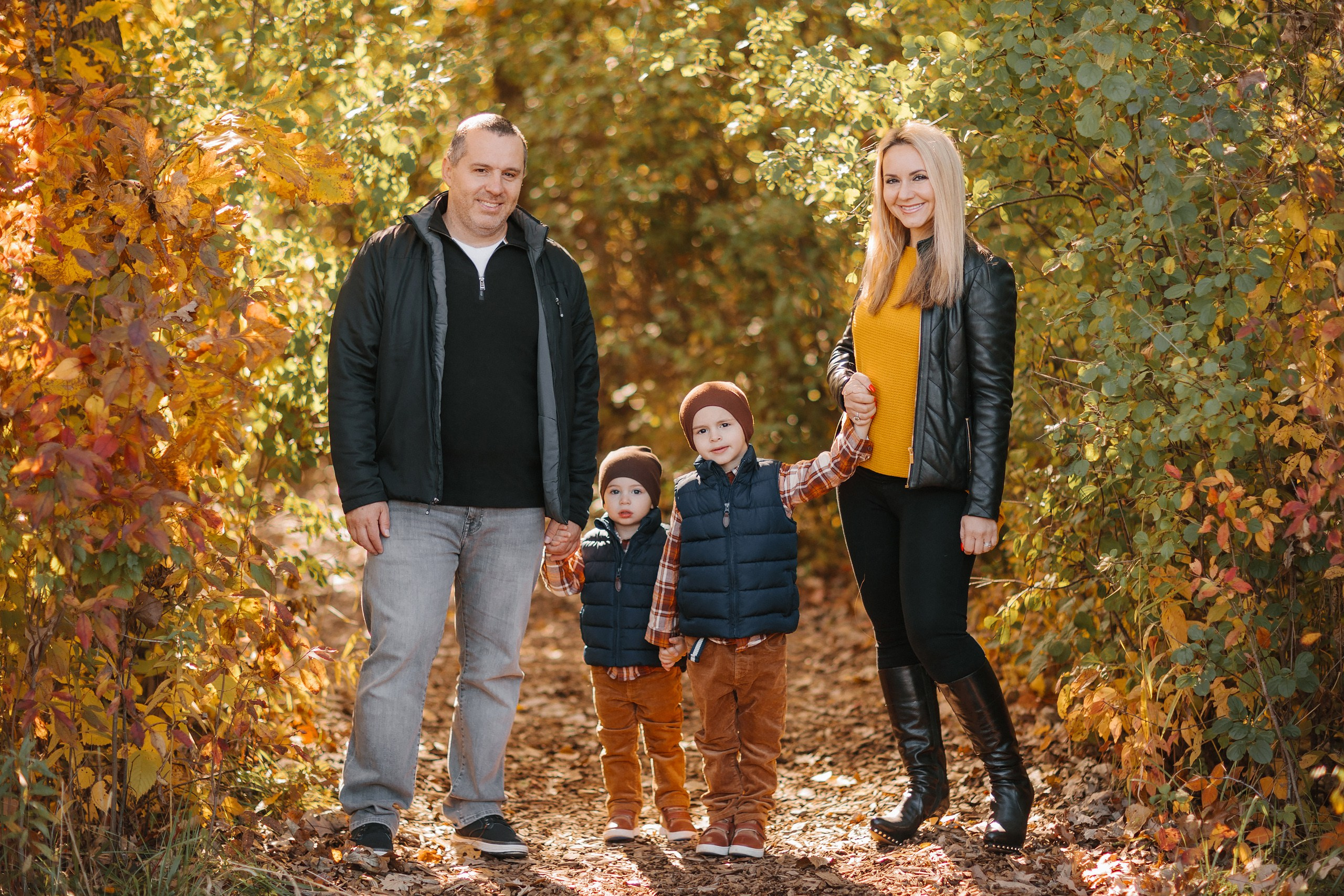 10.21.23 Family Photoshoot. Wedding family event photographer in Chicago Nick Yushevich