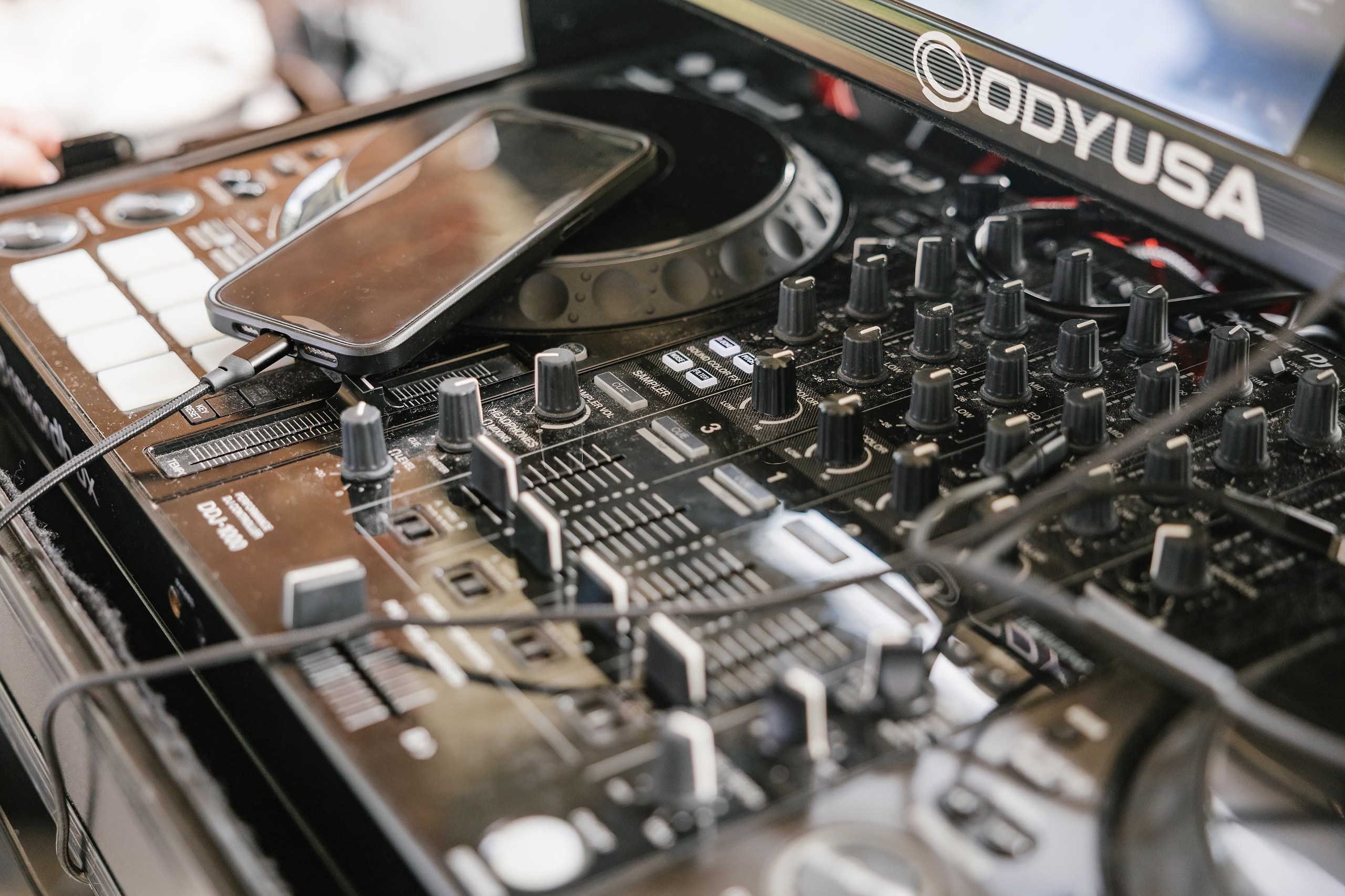 OCMC 09.13.2025. Wedding family event photographer in Chicago Nick Yushevich