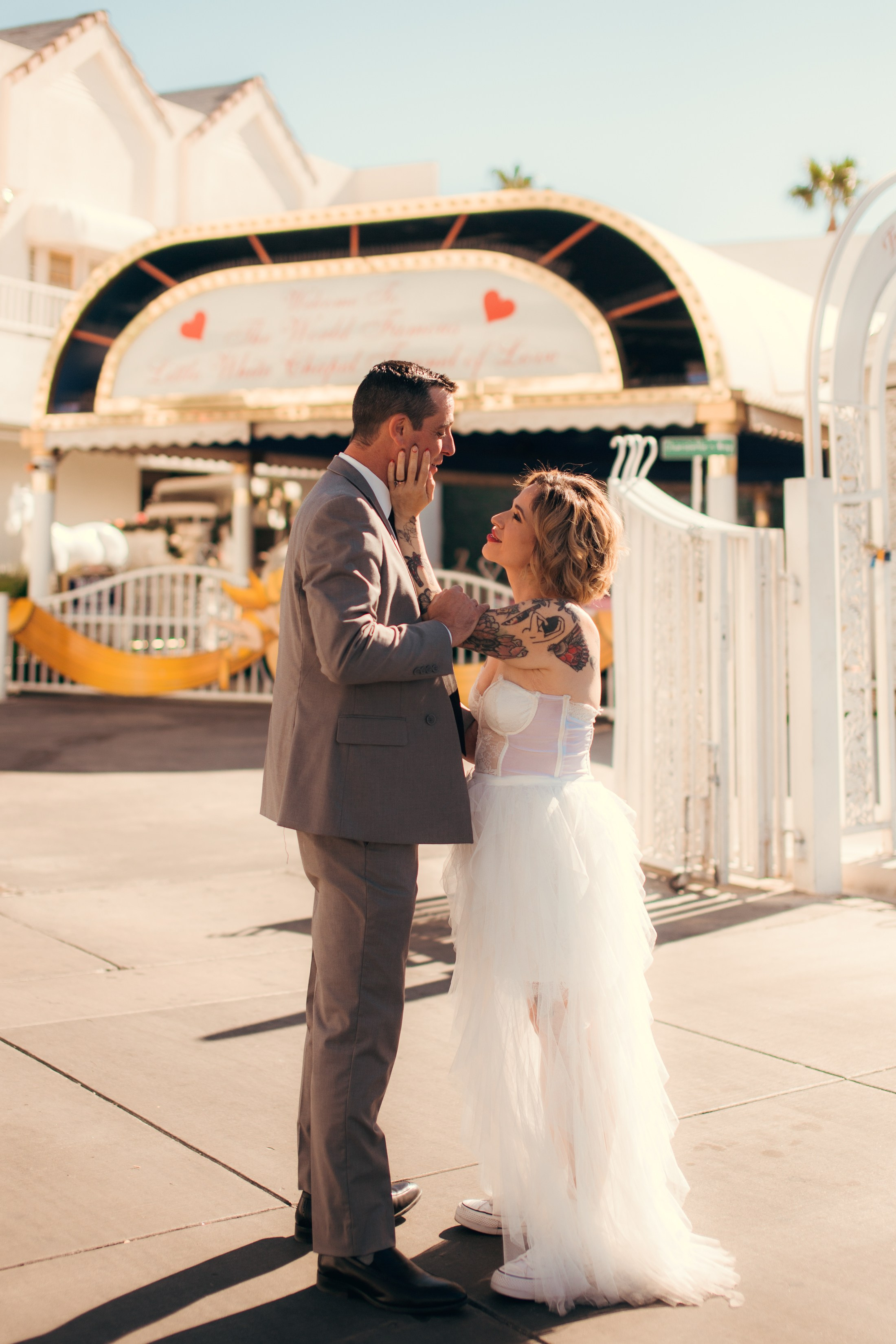 Dylan&Chanin. Wedding & elopement photographer Viktoriya Kravtsov. Las Vegas