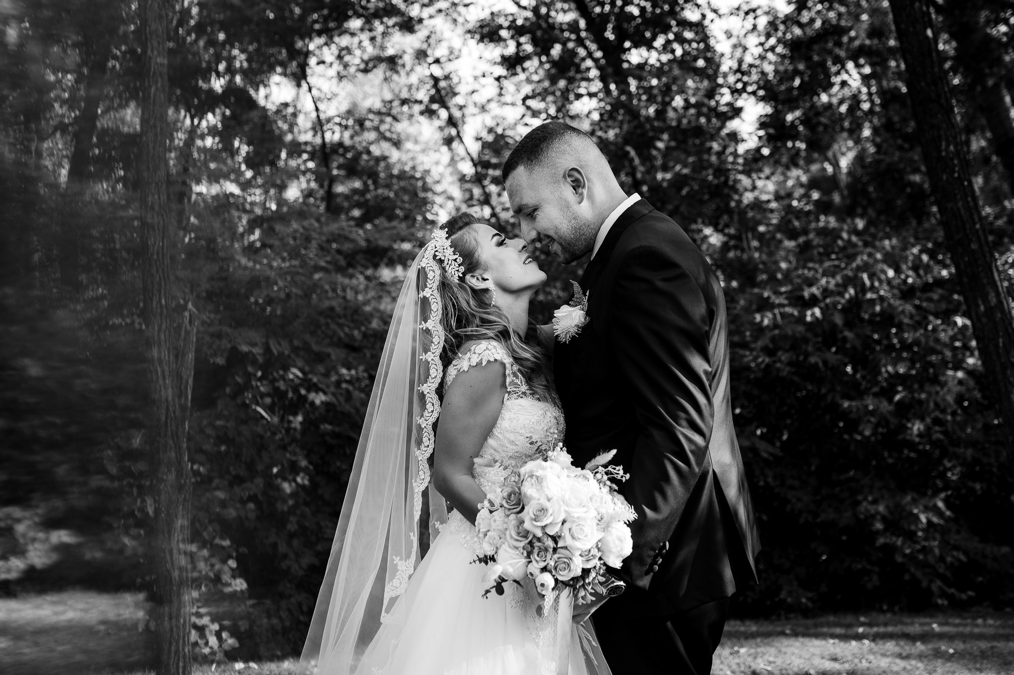 Carmen & Ciprian. Mugurel Olteanu Fotograf