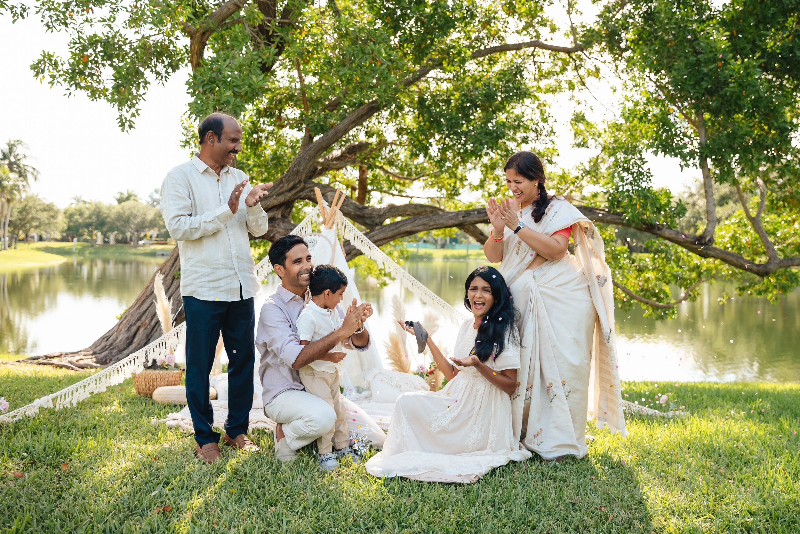 Birthday + props. Photographer in Miami, Family photographer, Event, Wedding