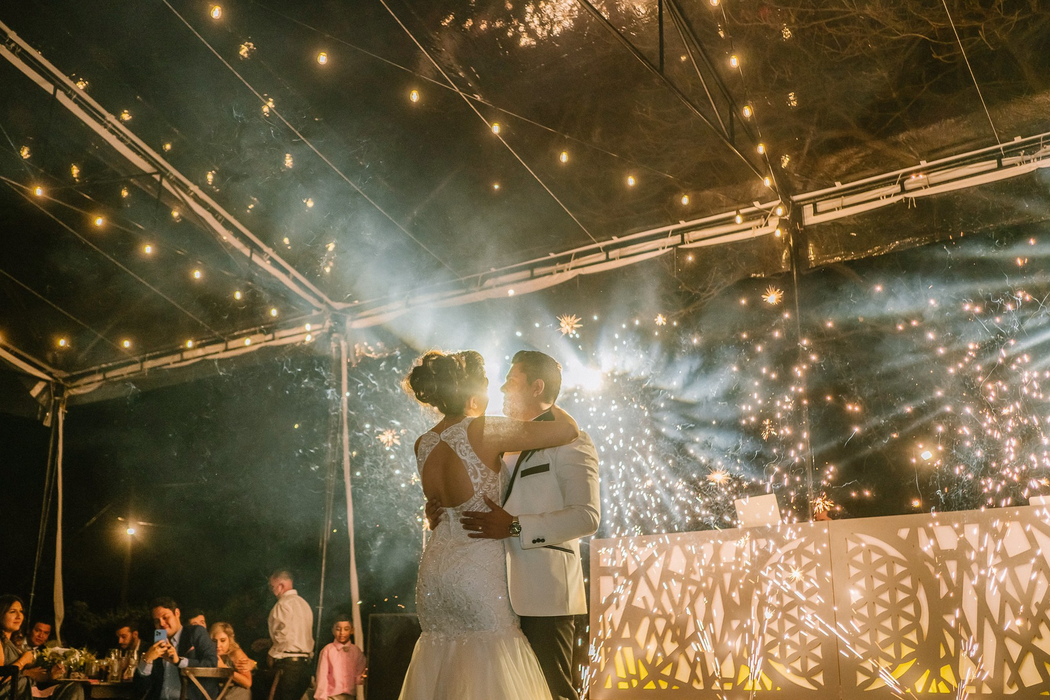 Yenisel & Raul / Tepoztlan. Wedding and family photographer in Mexico City