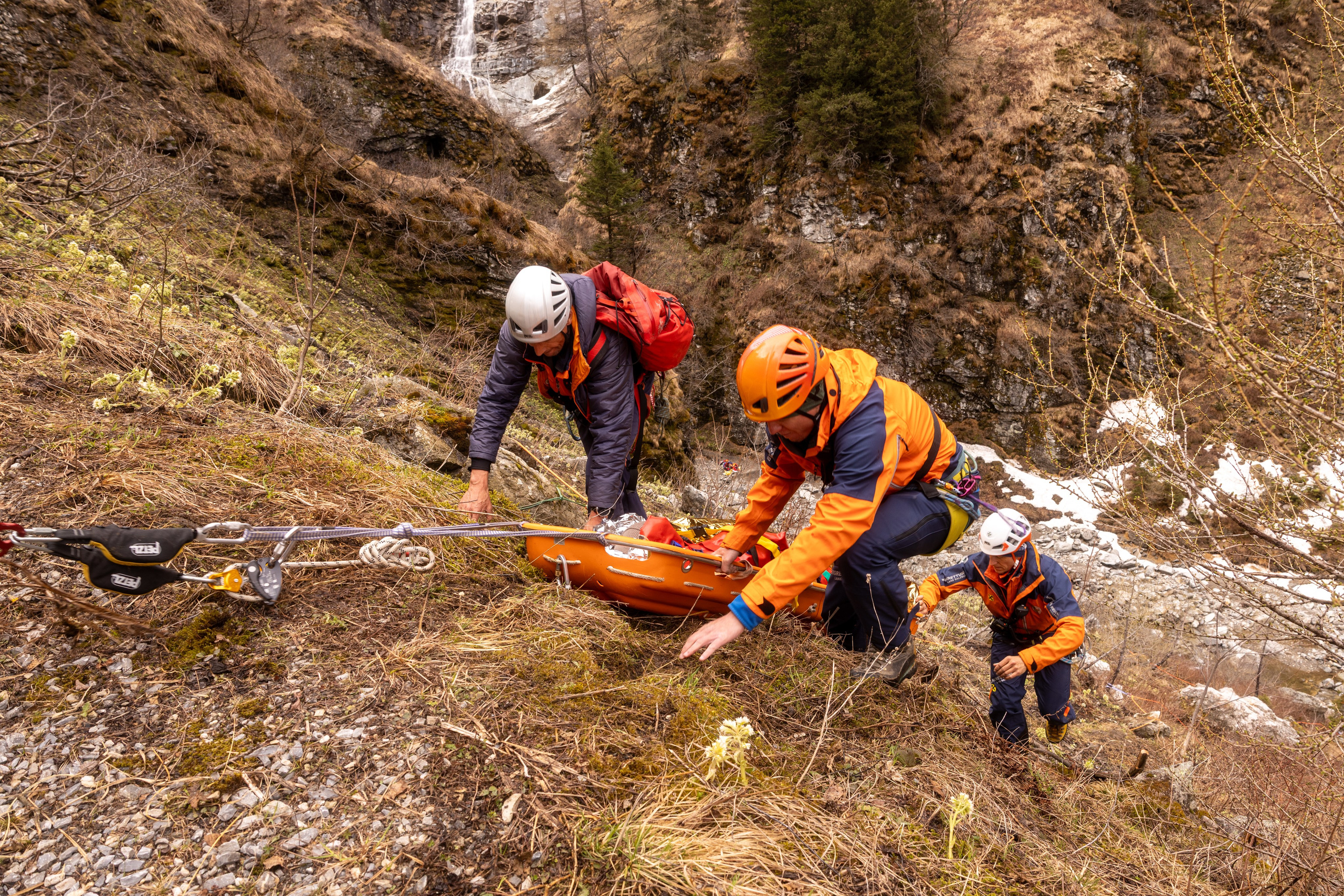 BEZIRKSÜBUNG WASSERRETTUNG 2025, Sportgastein. Guzel Kolobova| Fotografin| Salzburg