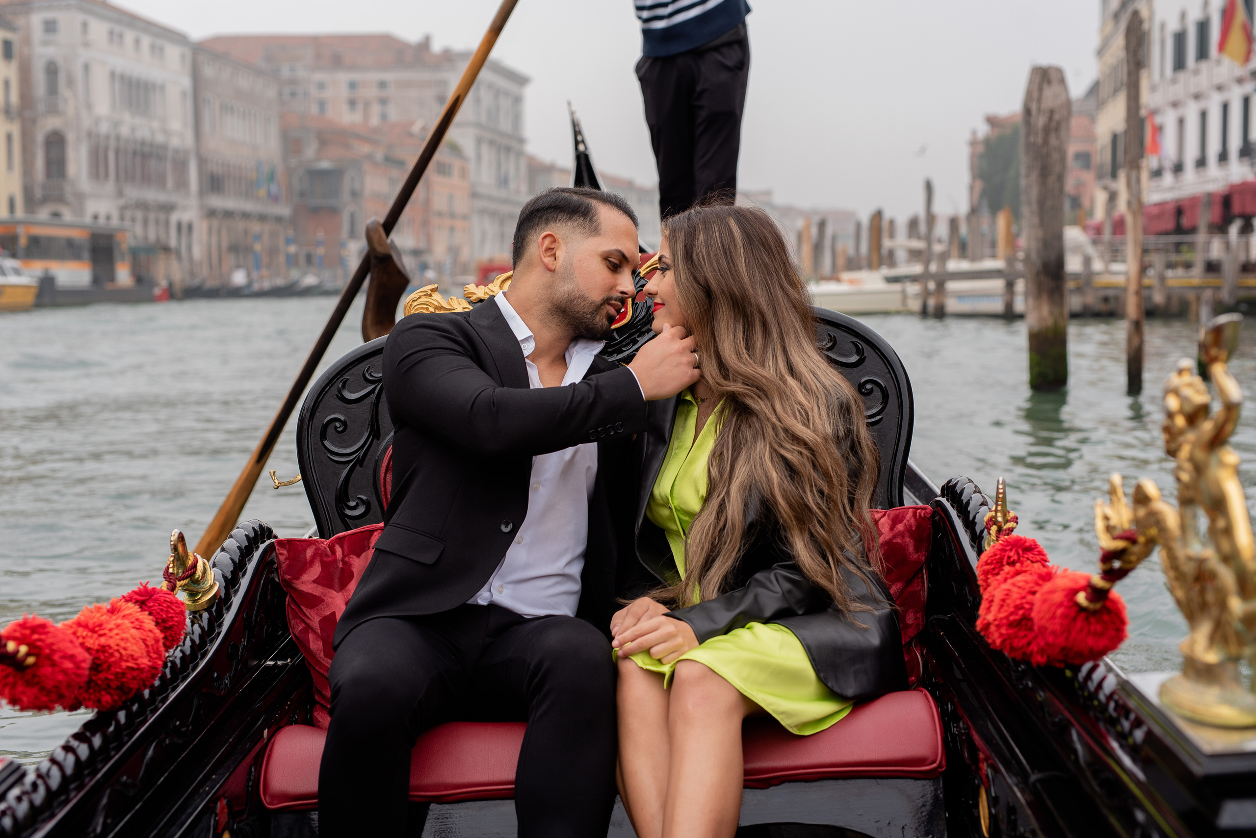 Photoshoot in gondola. Фотограф в Венеции Anna Terzi
