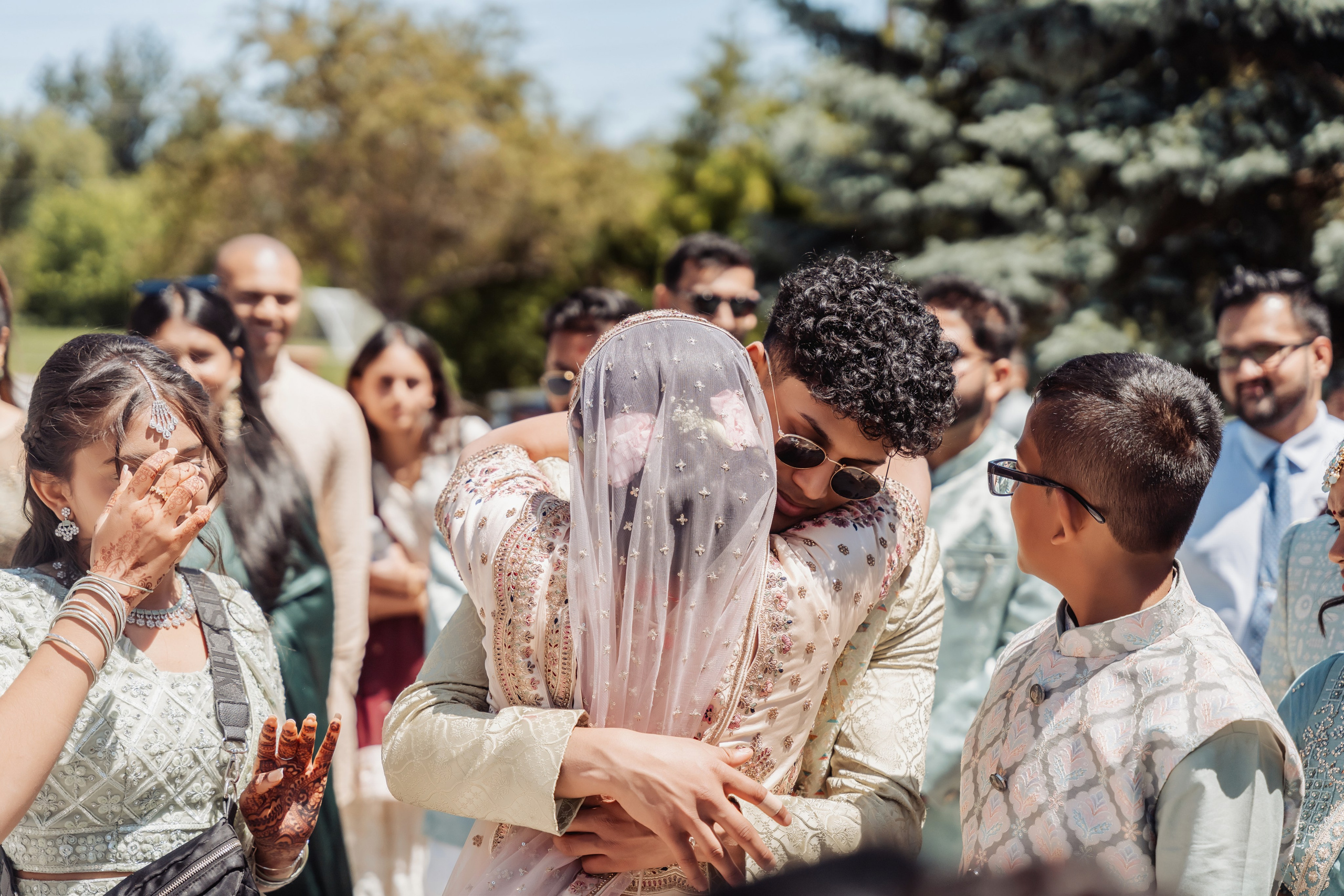 Darshil & Shailja. Wedding Photographer & Cinematographer studios