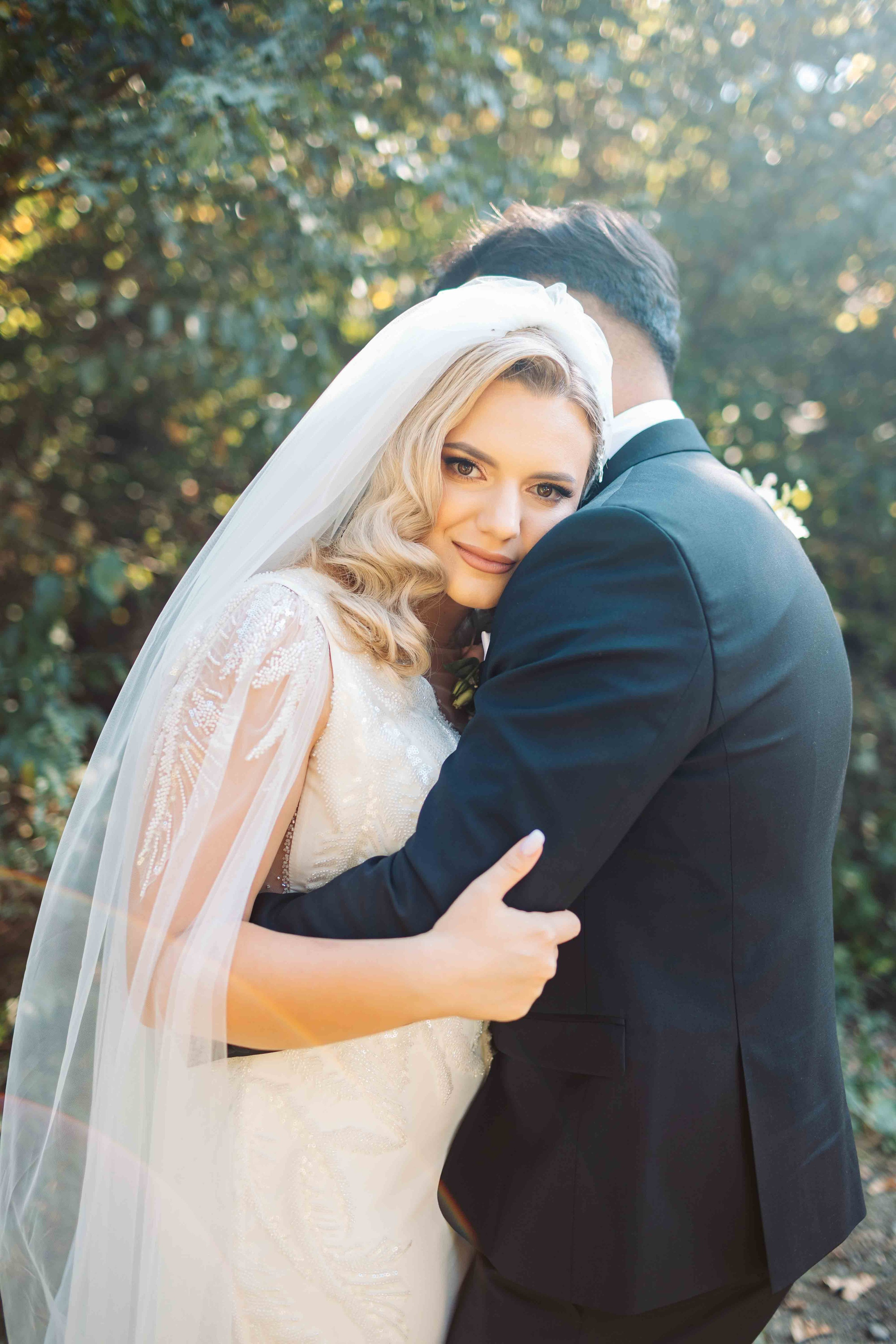 Roxana & Andrei. Contrast Studio