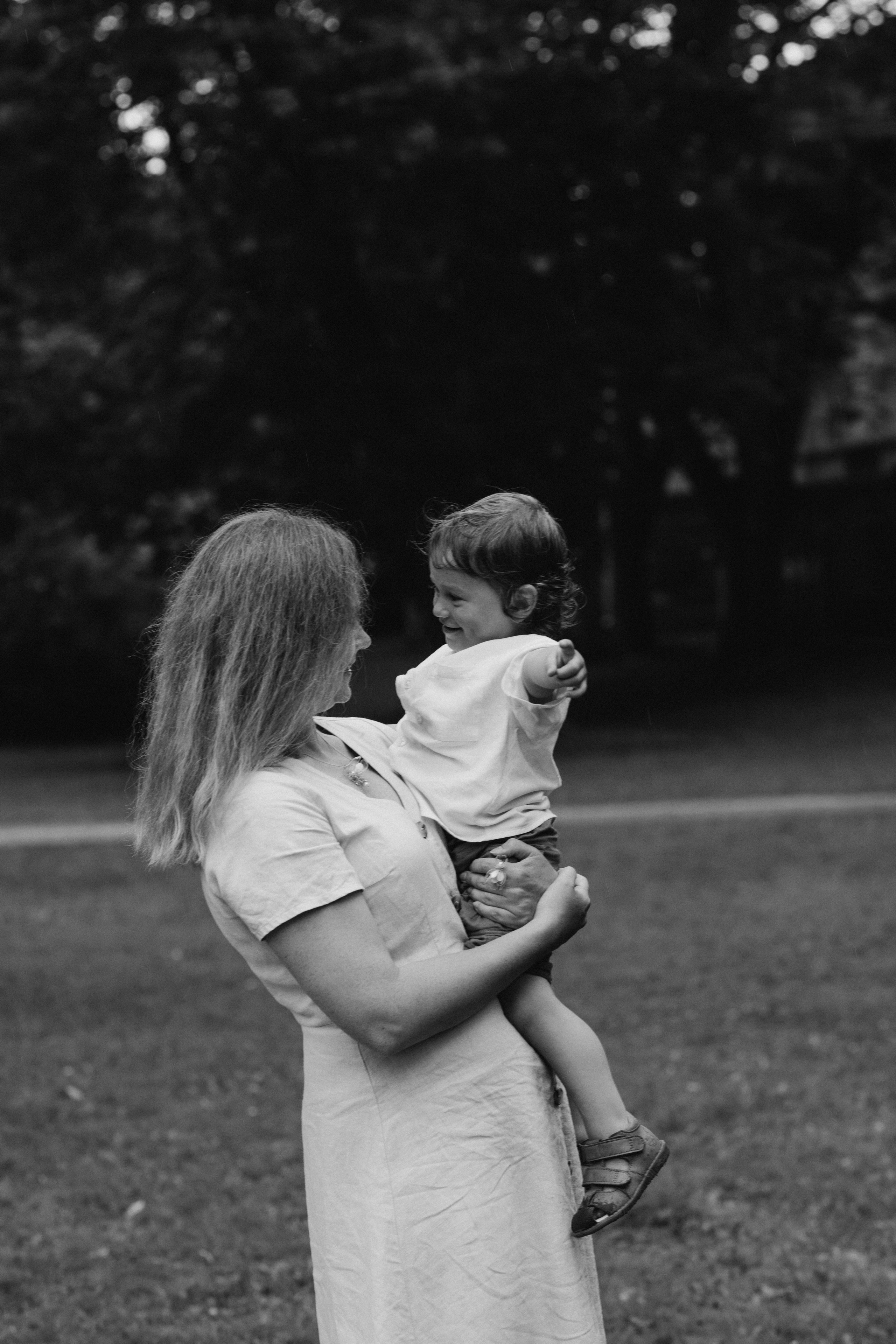 Kaivopuisto. Wedding and potrait photographer in Helsinki Vickan O