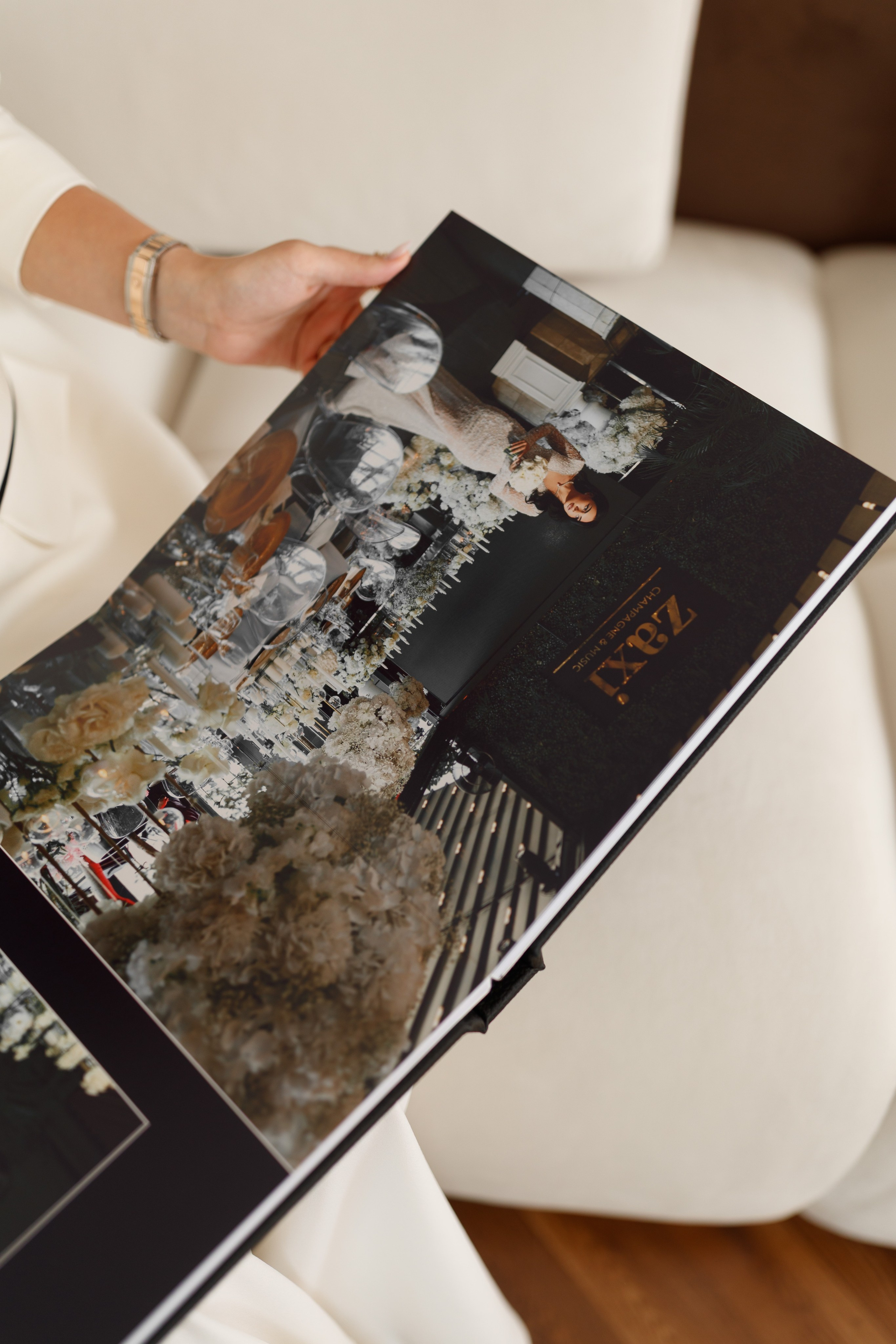 Albume de Nuntă cu Copertă din Eco-Piele Neagră – Eleganță Clasică și Povestea Dragostei Tale. Scarlat Photography