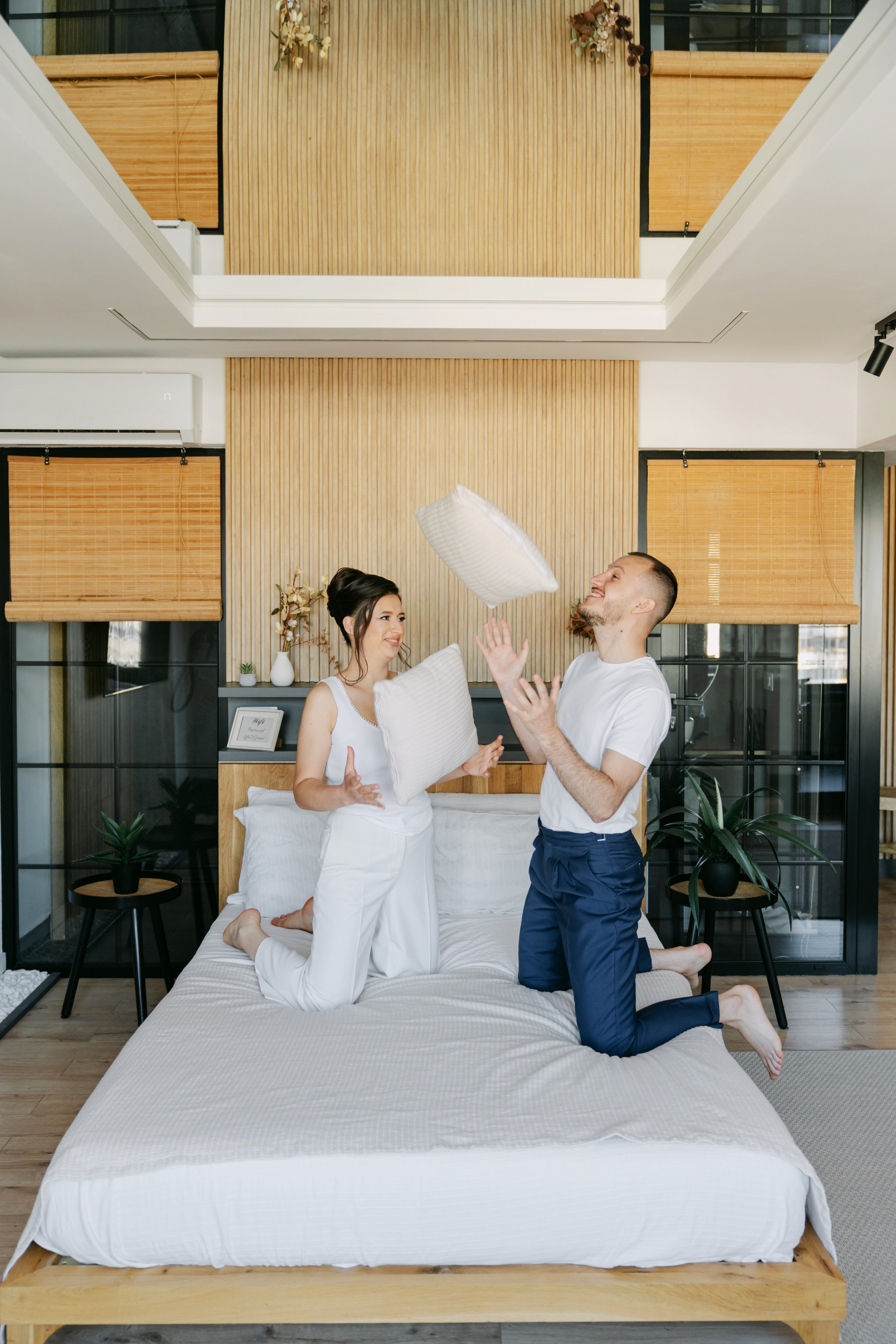 Alex & Corina. Gabrielacojocariu.com