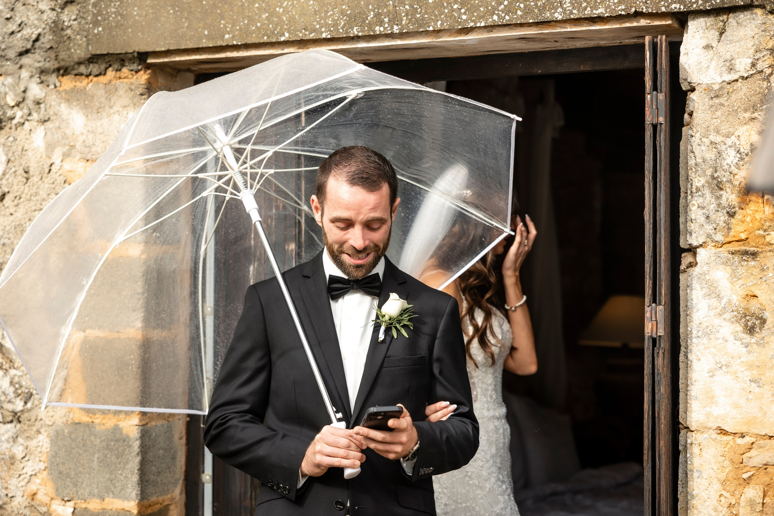 A romantic rainy-day wedding at Château Lagut. Eugénie Smirnova — photographe à Toulouse et dans le sud-ouest de la France