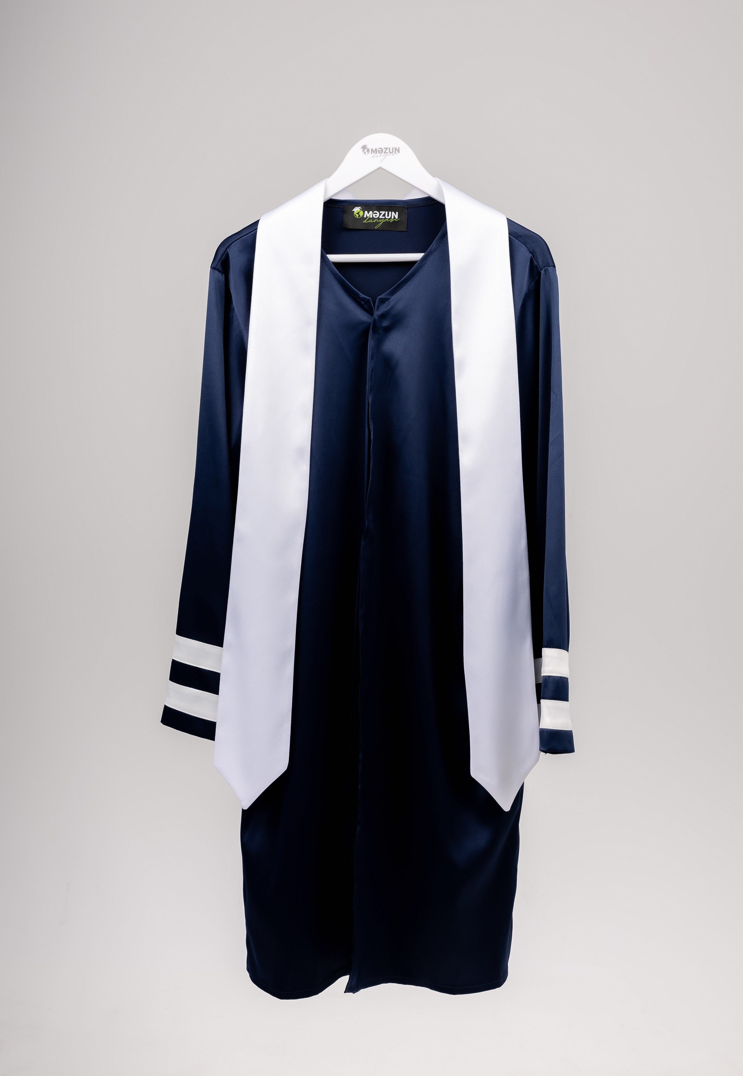 Premium mezun xalati, qara mezun geyimi, ag mezun libasi, qirmizi sarfli mezun paltari, mezun aksesuarlar, mezun papaqlari, mezun lentleri, mezun hediyyeleri, mezun fotosessiya geyimleri, mezun cekilisi ucun geyimler, mezun tedbirleri ucun aksesuarlar, mezun geyimlerinin icare ve satisi, premium mezun libaslari, mezun geyimleri online sifaris, mezun geyimleri Bakida, mezun geyimleri qiymetleri, mezun geyimleri modelleri, Mezun cekilisi, mezun fotosessiyasi, mezun cekilisi ucun geyimler, mezun mantiyasi cekilisi, mezun fotosessiya ideyalari, mezun gunu fotosessiya, mezun xatireleri, mezun papaqlari ile fotosessiya, mezun lentleri ile cekilis, ferdi mezun fotosessiyasi, qrup mezun cekilisi, mezun fotosessiya mekani, mezun ucun ideal cekilis fonlari, mezun fotosessiya aksesuarlari, mezun albomu sekilleri, mezun cekilisi poza ideyalari, universitet mezun fotosessiyasi, kollektiv mezun fotosessiyasi, mezun xalatlari ile cekilis, mezun mantiyasi fotosessiyasi, mezun geyimleri ile professional cekilis, mezun tebrik fotosessiyasi, en yeni mezun cekilis trendləri, mezun fotosessiya xidmetleri, premium mezun cekilisi, mezun cekilisi ucun dekorlar, mezun fotosessiyasi aksesuarlar, mezun gunu en gozel fotolar, mezun cekilisi fotostudiya, bakida mezun fotosessiyasi, xaricde mezun cekilisi, mezun gunune ozel cekilis,Məzun mantiyaları, eksklüziv məzun geyimləri, ağ və qara məzun libasları, məzun üçün xüsusi şarf modelləri, məzun papağı və aksesuarları, fərdi dizayn məzun geyimləri, məzun tədbiri üçün ən yaxşı seçimlər, məzun fotosessiyası üçün ideal libaslar, məzun mərasimi geyimləri, keyfiyyətli məzun mantiyası, rahat və şık məzun geyimləri, məzun üçün lent və tac modelləri, məzun simvolik medalları, icarəyə verilən məzun libasları, məzun geyimlərinin sərfəli qiymətləri, onlayn məzun geyimi sifarişi, məzun paltarı mağazası, dəbli məzun geyimləri, premium məzun mantiyalarının satışı, universitet məzunları üçün mantiyalar, kollektiv məzun geyimləri, məktəb məzunları üçün geyimlər, diplom mərasimi üçün geyimlər, fərqli rəngdə məzun libasları, ən yeni məzun geyimləri, rahat və premium məzun geyimi seçimləri, Bakıda məzun geyimi mağazası, məzun üçün ən yaxşı libaslar, məzun dünyası, mezun dunyasi, mezun geyimleri