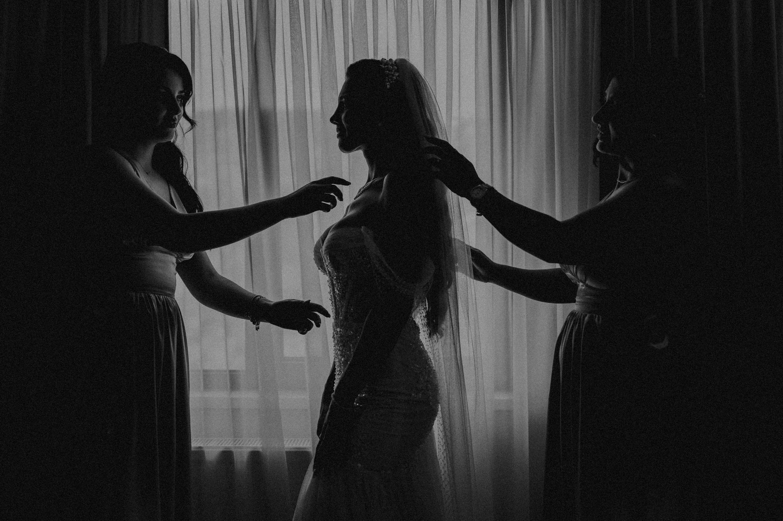 Larisa & Cosmin. Fotograf si Videograf | Nuntă-Botez