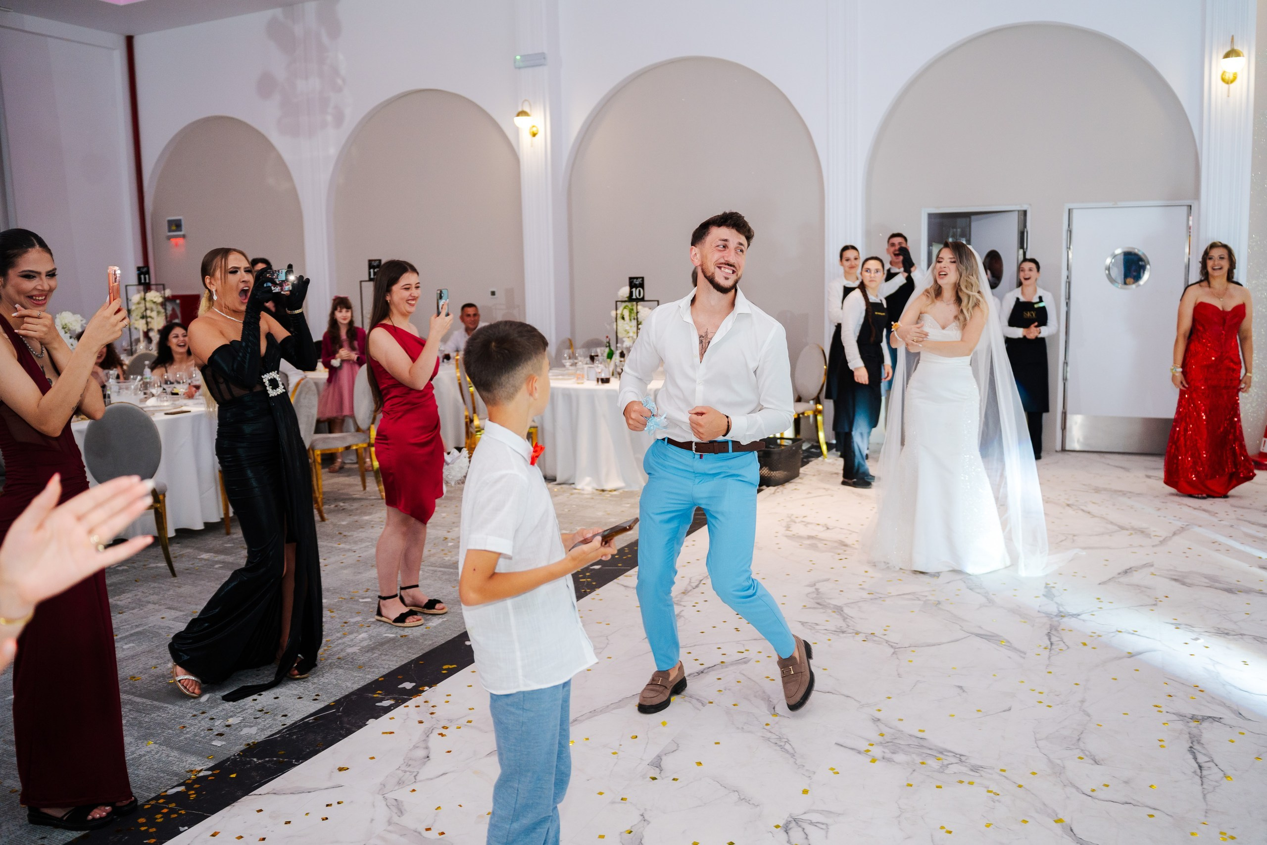 Delia & Paul. Ionut Cimpoes FOTOGRAF