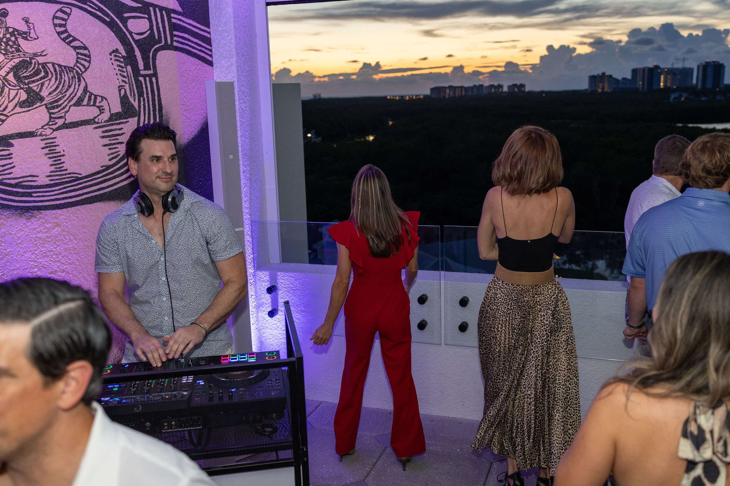 Luara Birthday at the Perry Hotel. Out and About 239