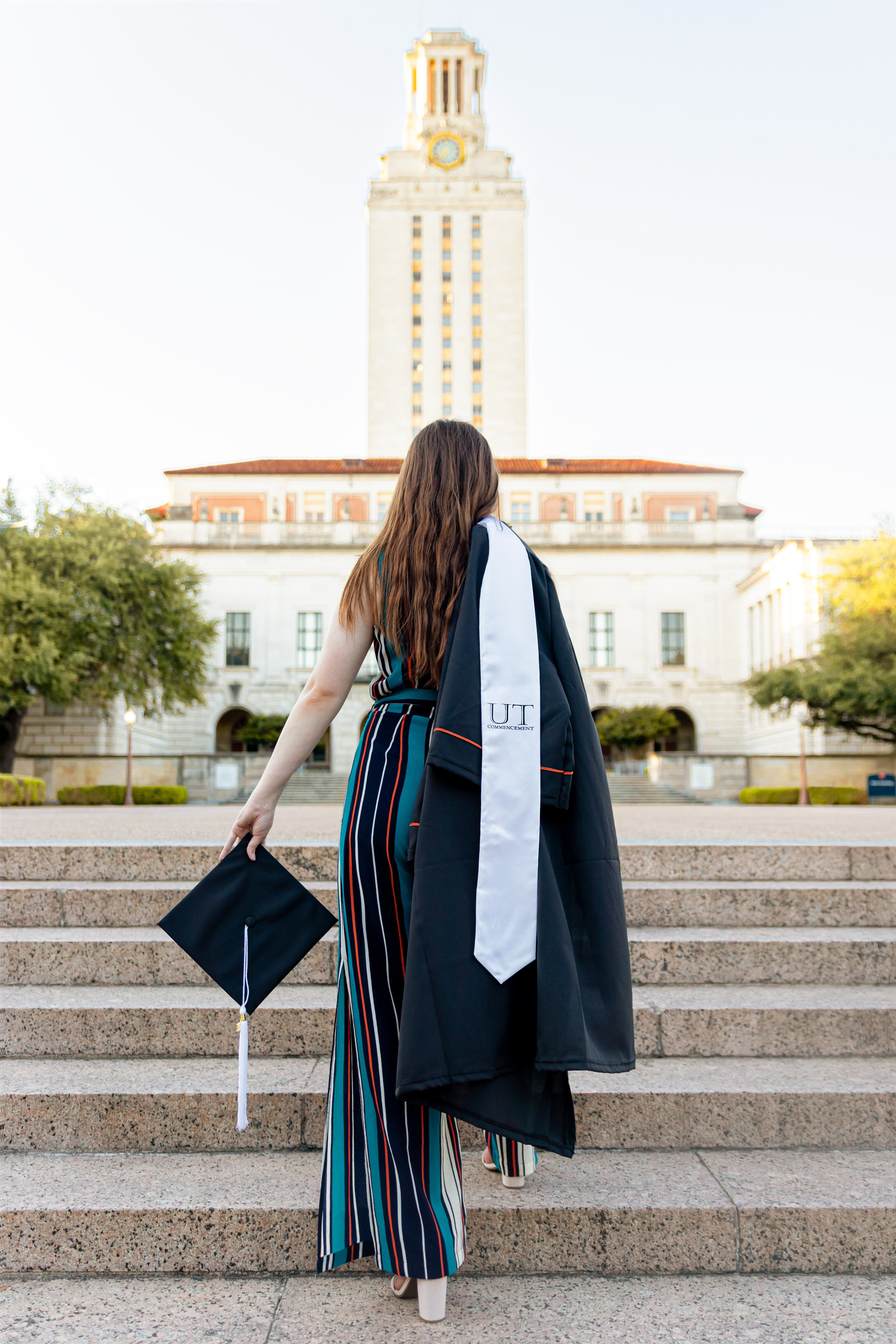 Kayla’s senior photoshoot at the University of Texas Austin